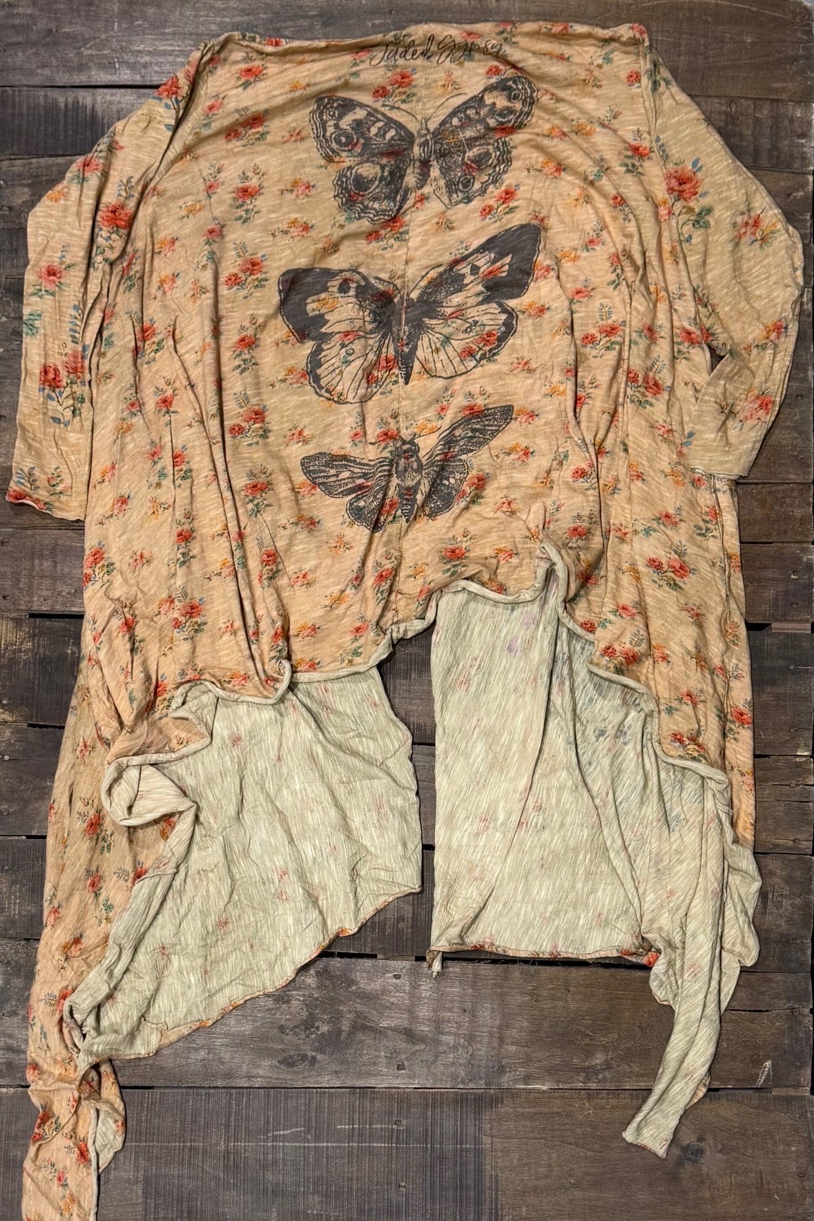 Loose Ends Cardigan in Peaceful Garden