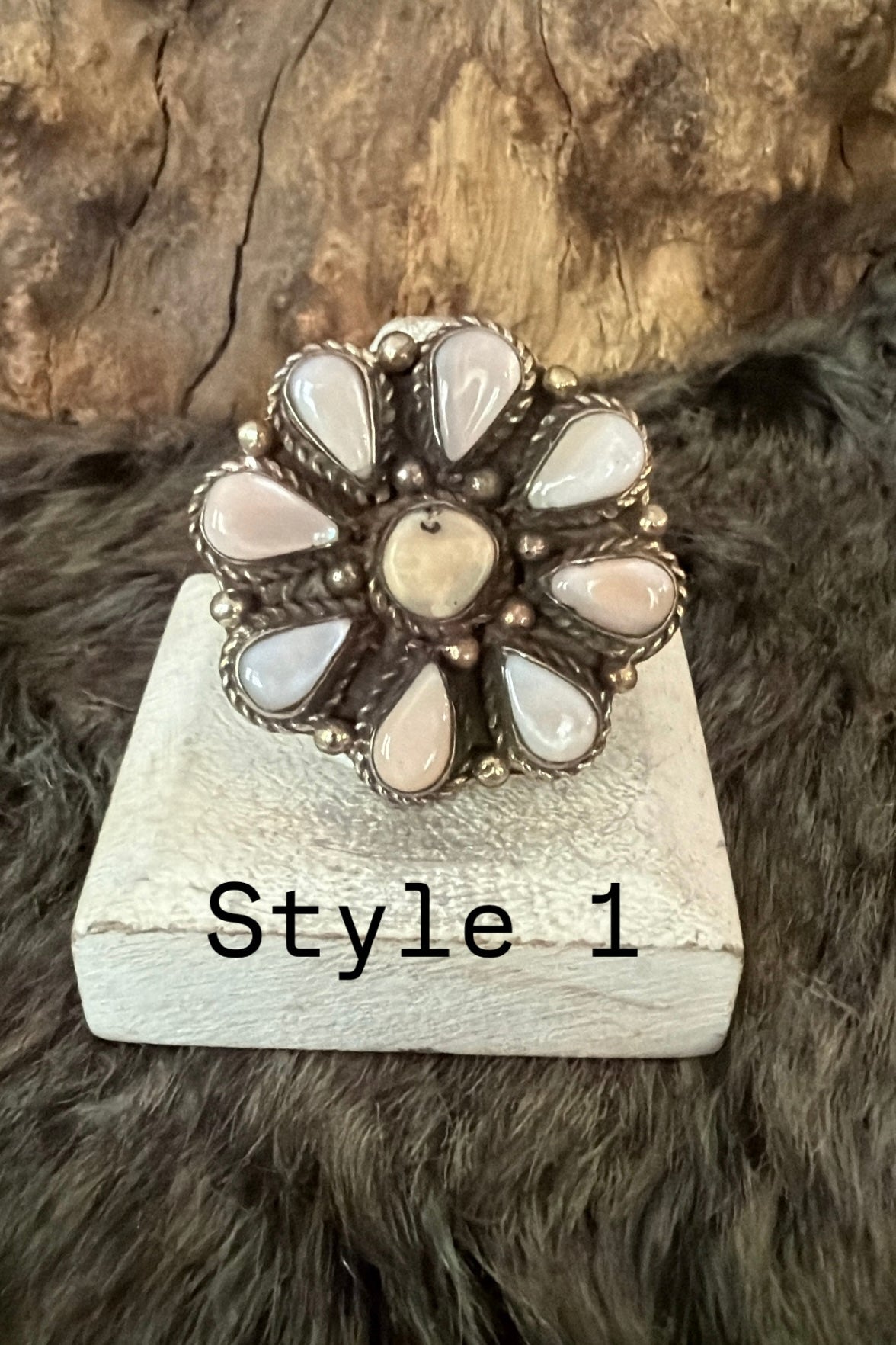 Pearl Small Flower Ring