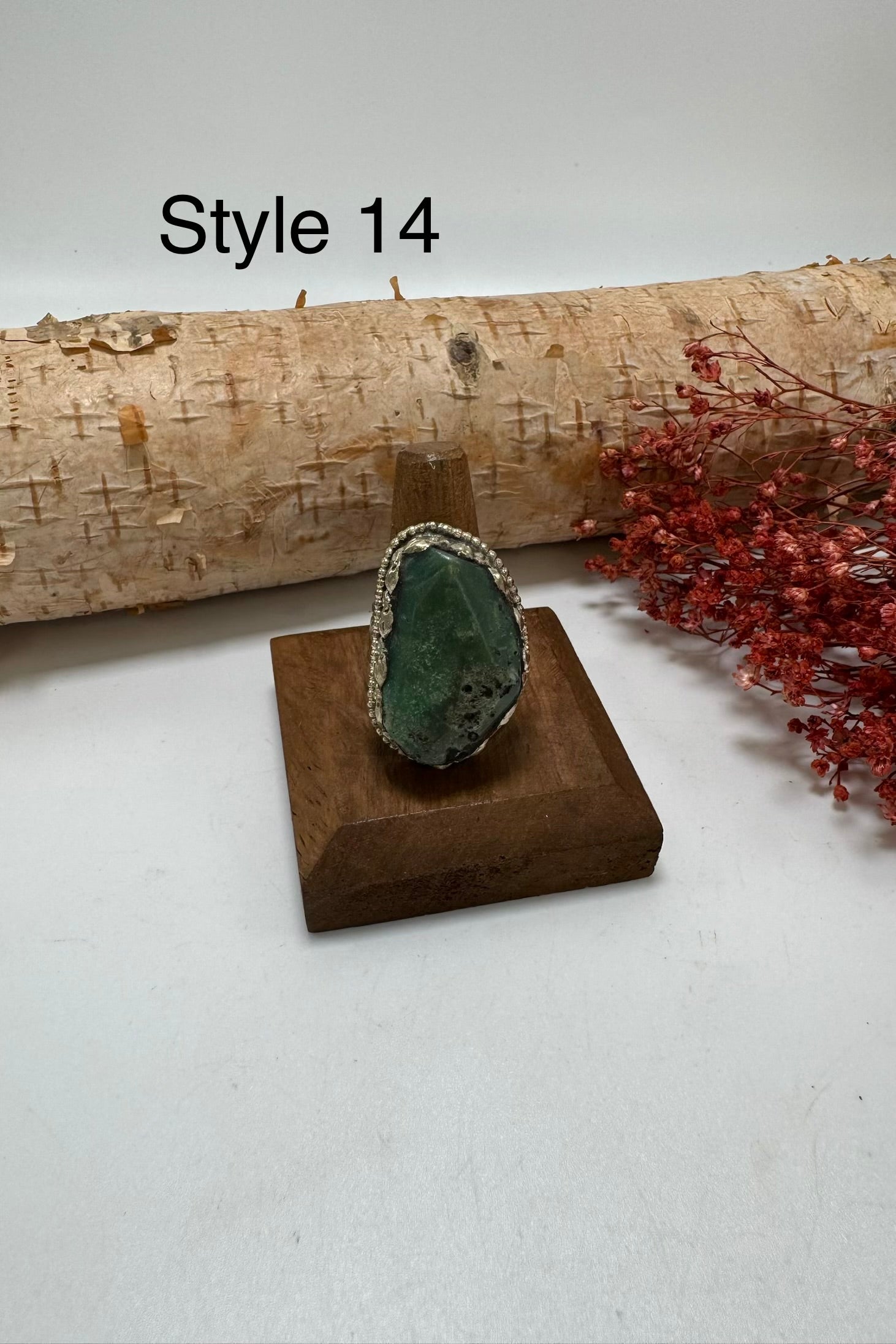 Lil Stunner Stone Ring