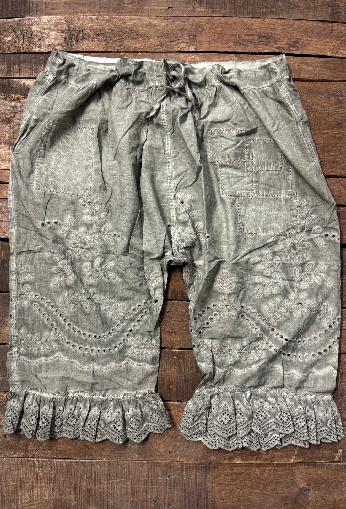 Softly Worn Eyelet Bloomers in Charcoal