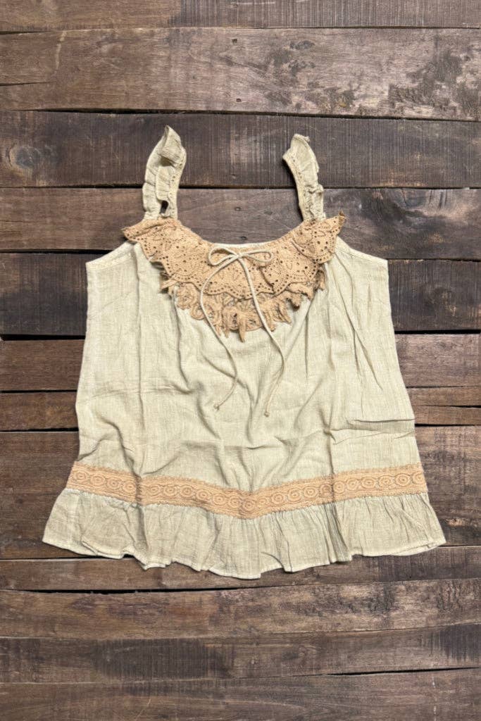 Ruffling Feathers Tank