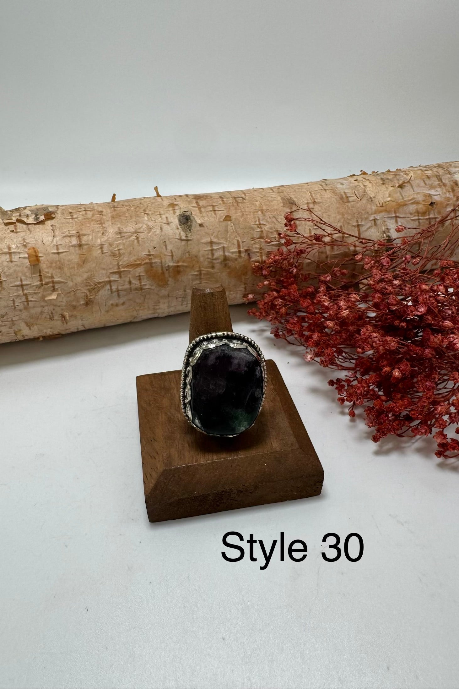 Lil Stunner Stone Ring