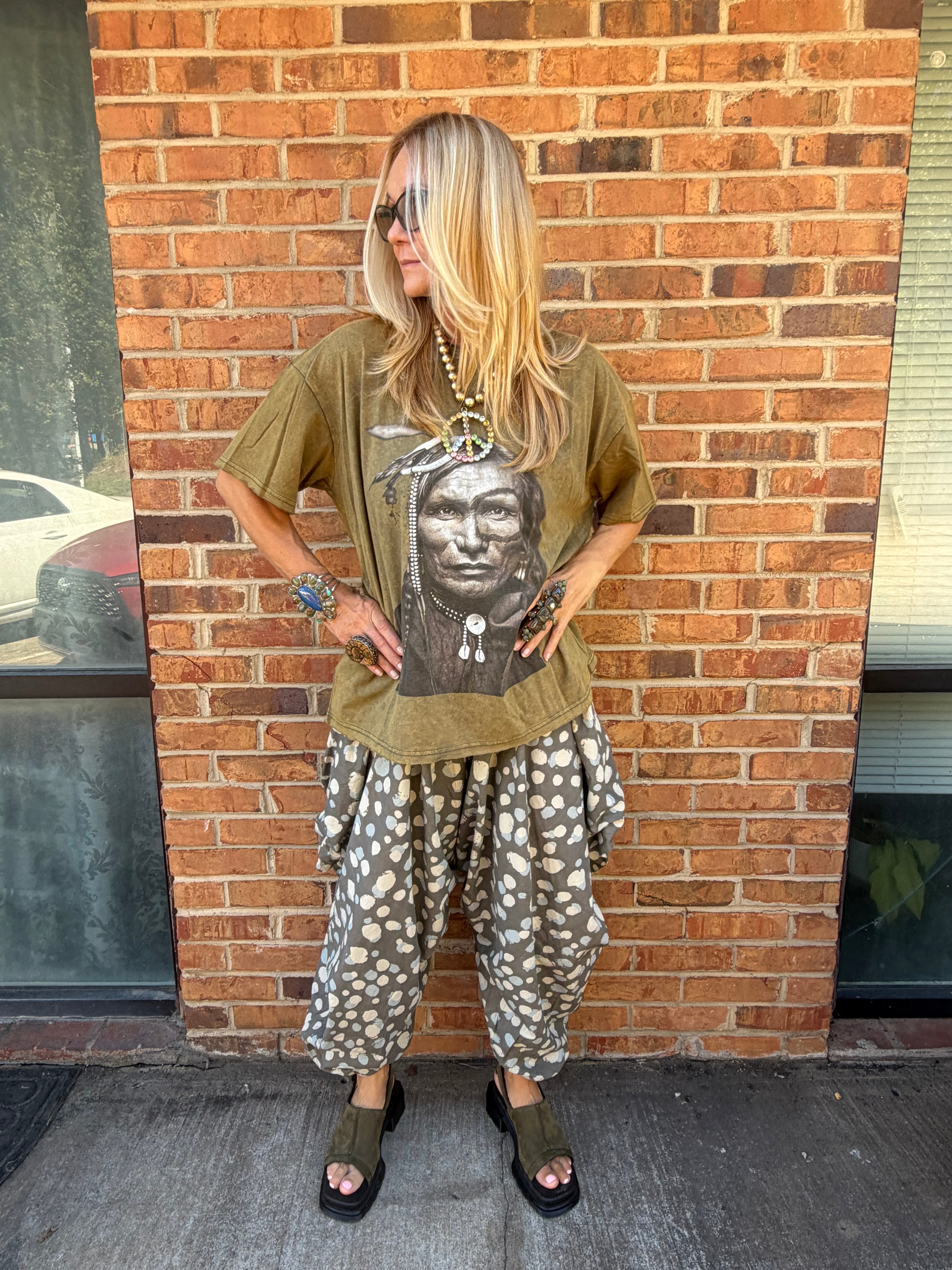 Native Oversize Boyfriend Tee