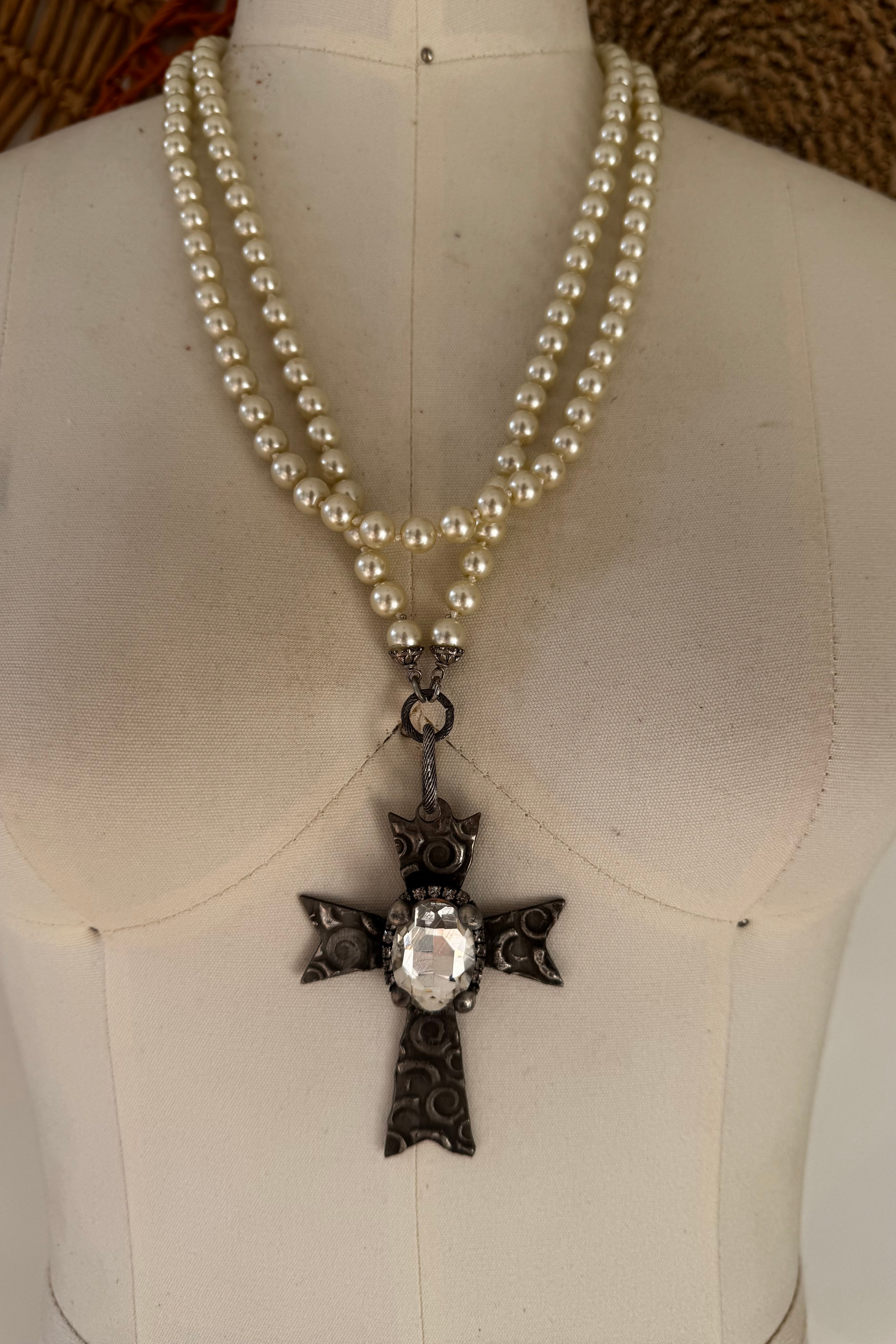 Pearly Cross Layered Necklace