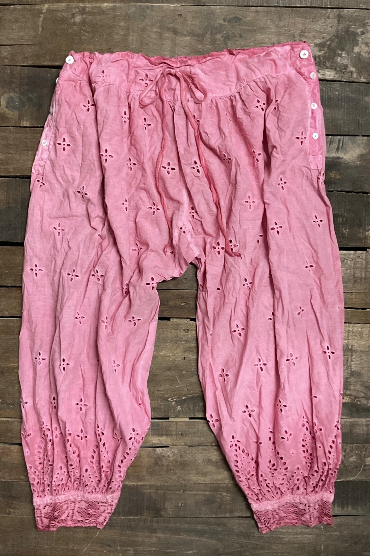 Heirloom Eyelet Bloomers - Petal Pink