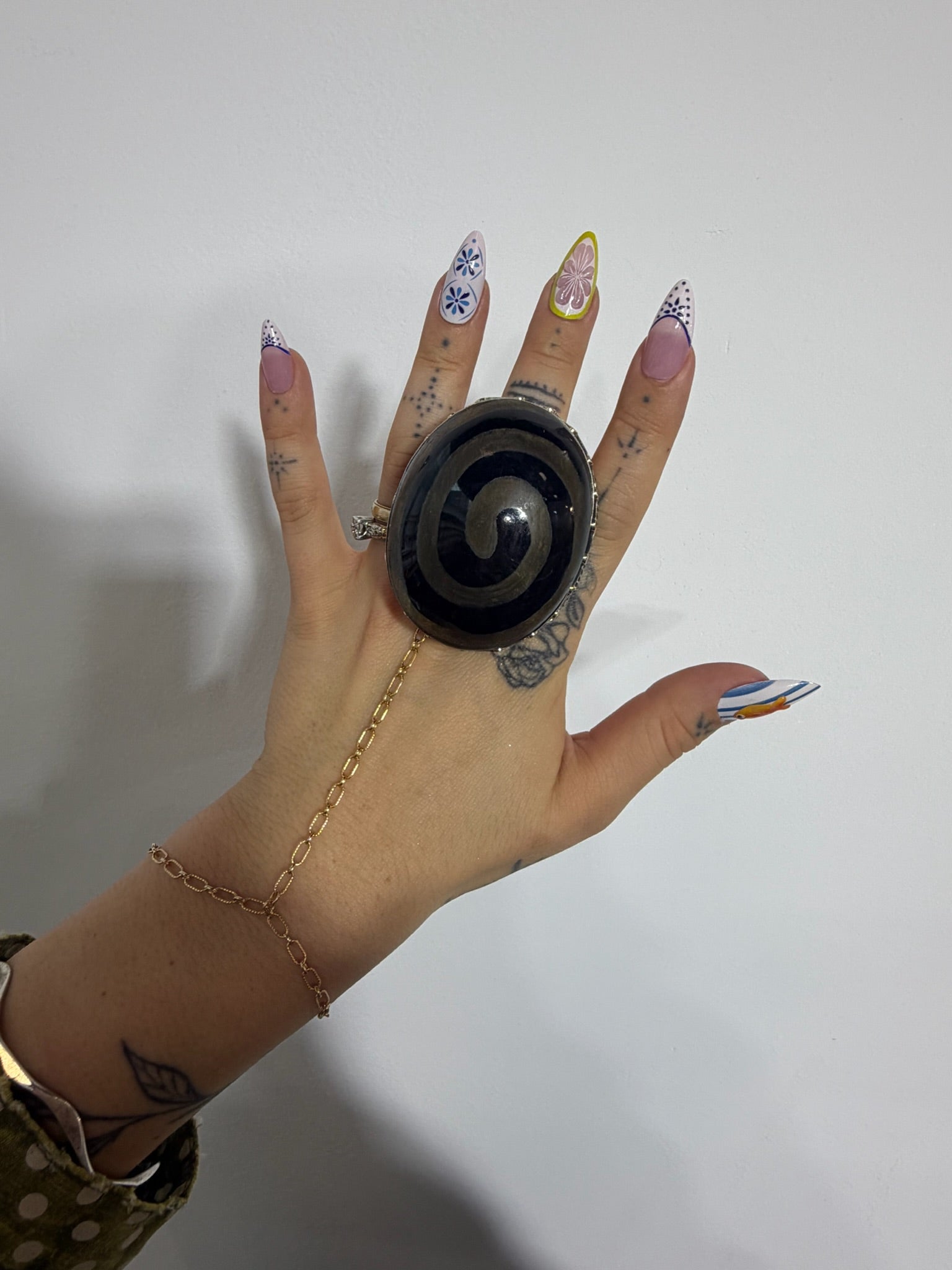 The Swirl Machine in Coconut Husk Ring