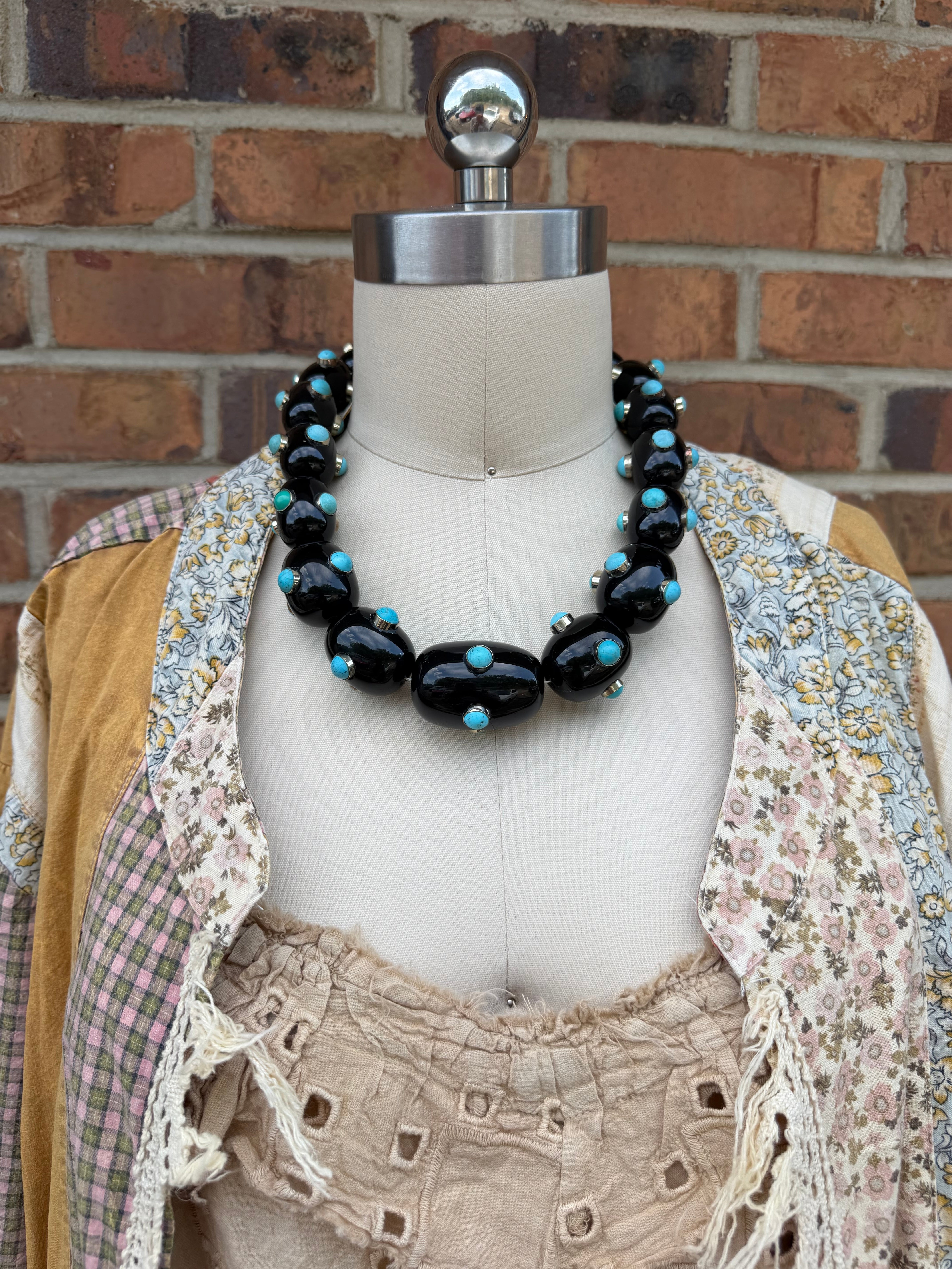 Resin Gem Beaded Ball Necklace in Black