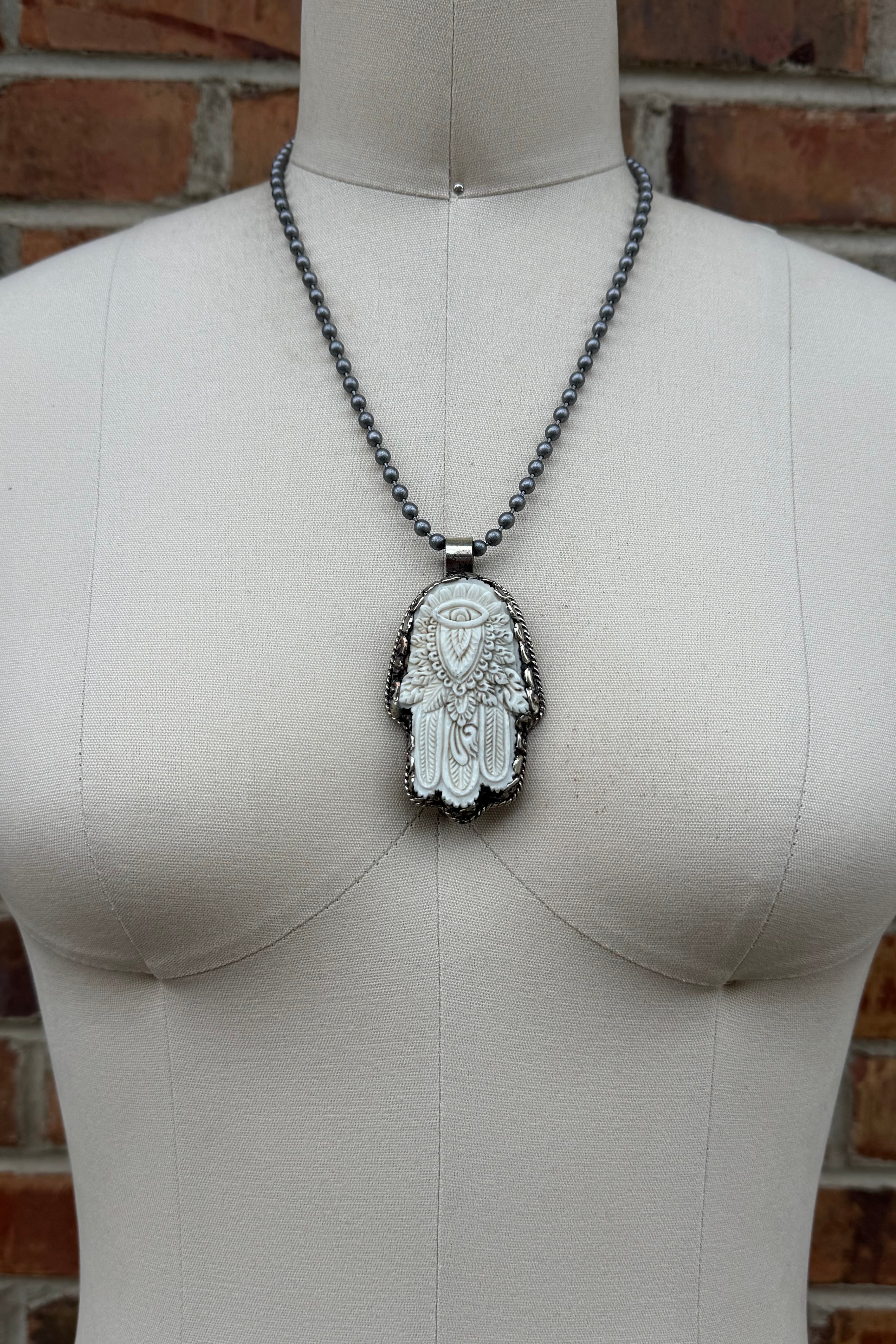 Give me your Hand Necklace