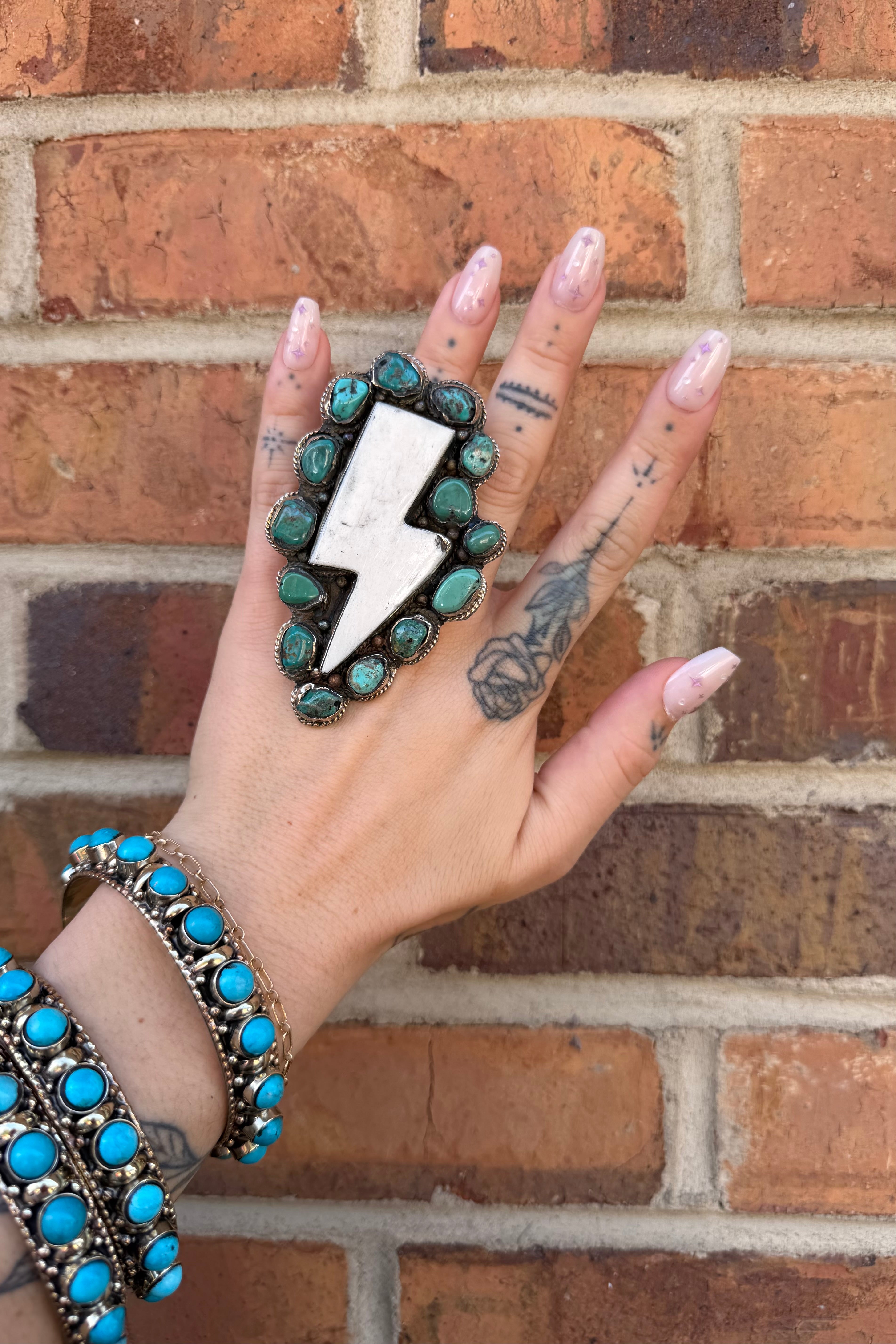 Bold Bolt Ring in White