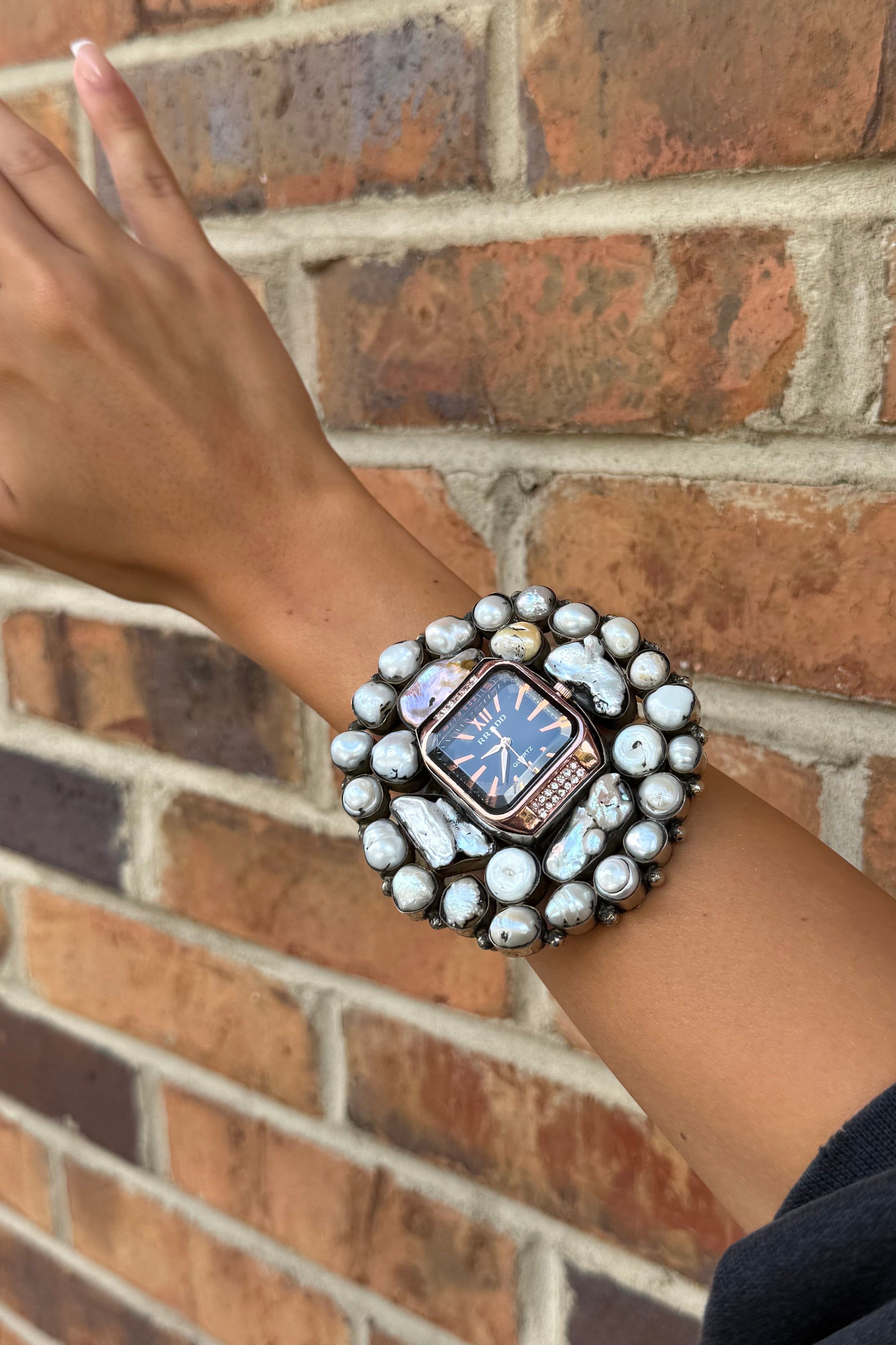 QUARTZ Watch Cuff/Pearls