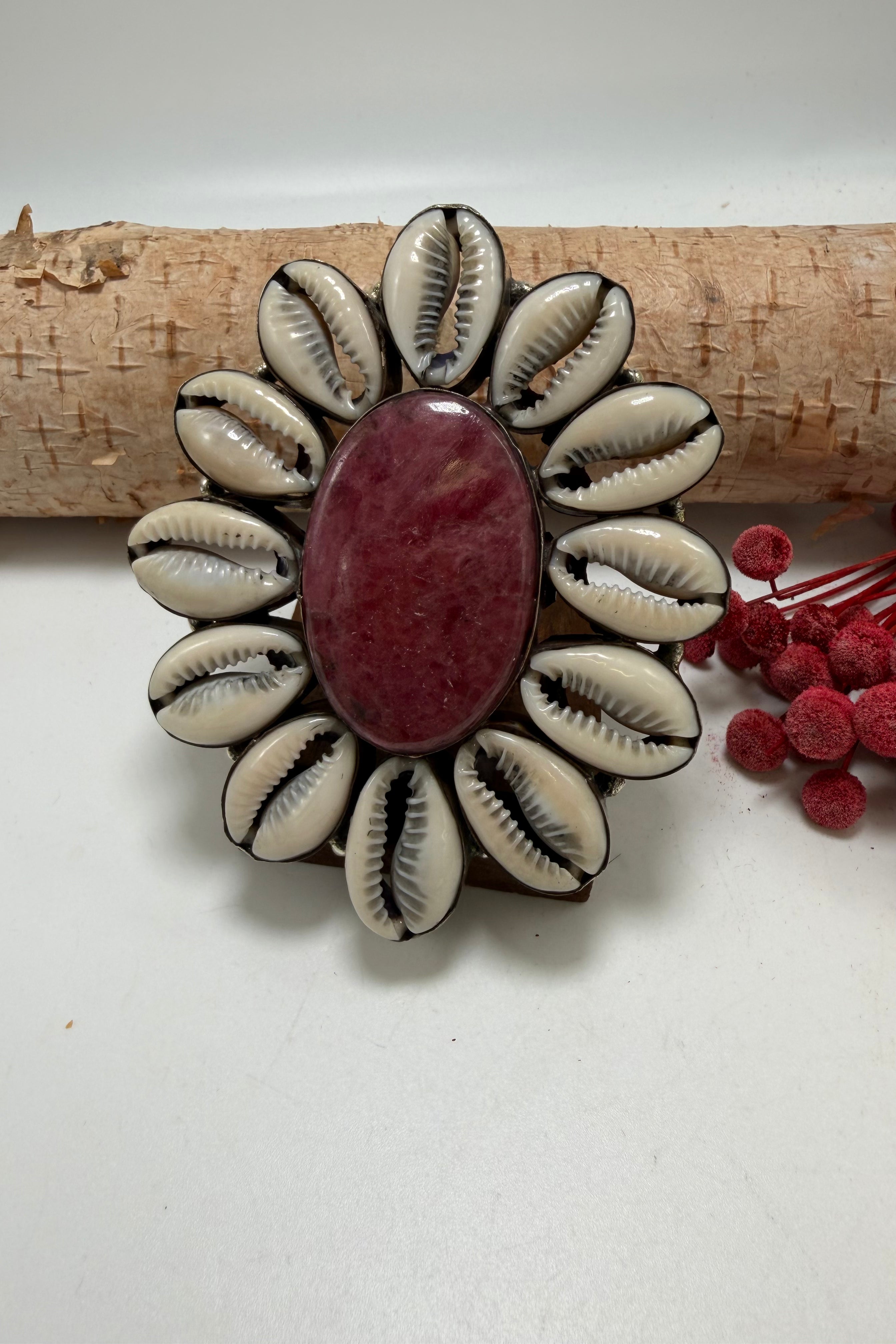Pooka Shell in Pink/Purple Ring