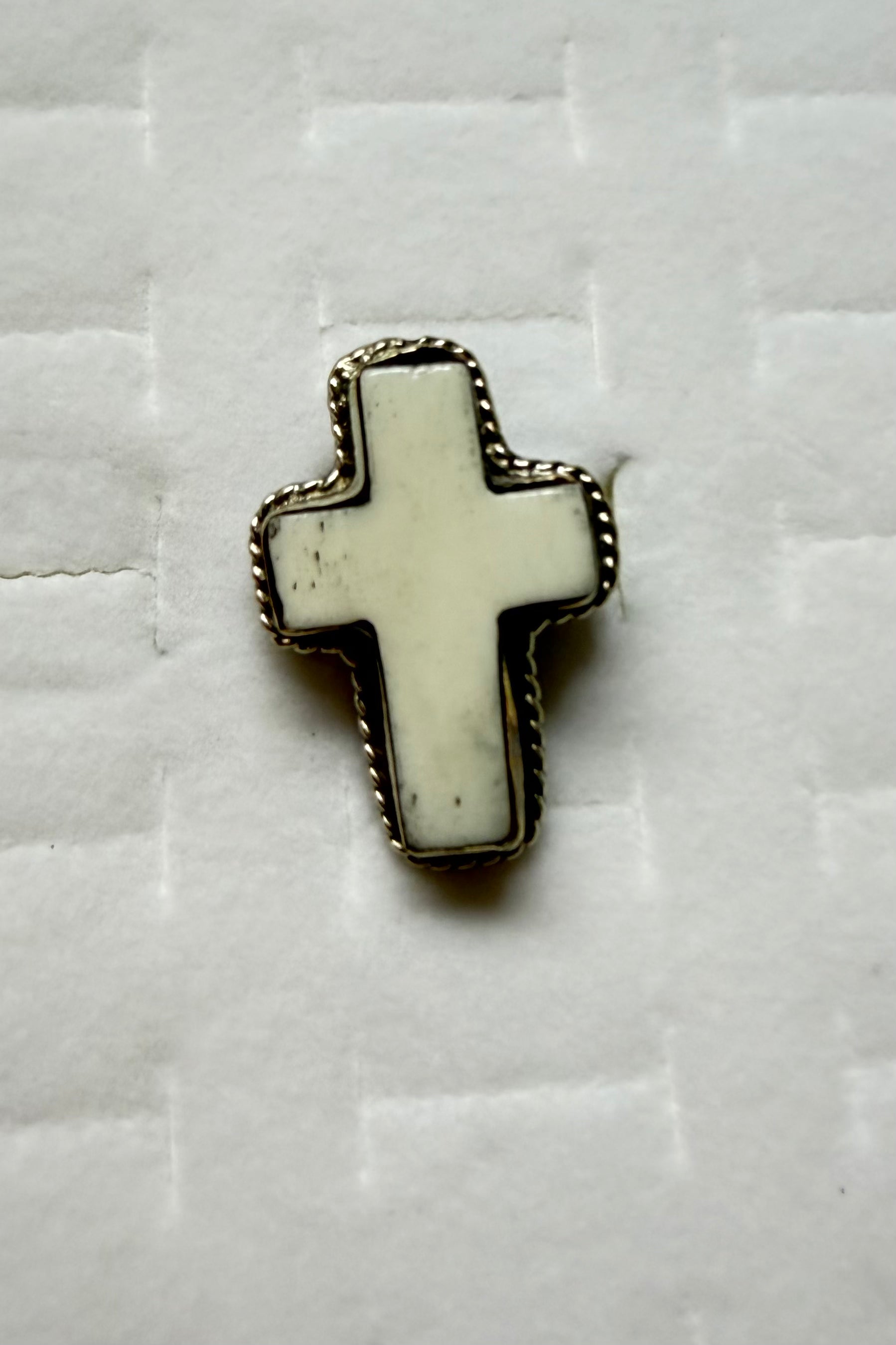 Micro Plain Cross Ring