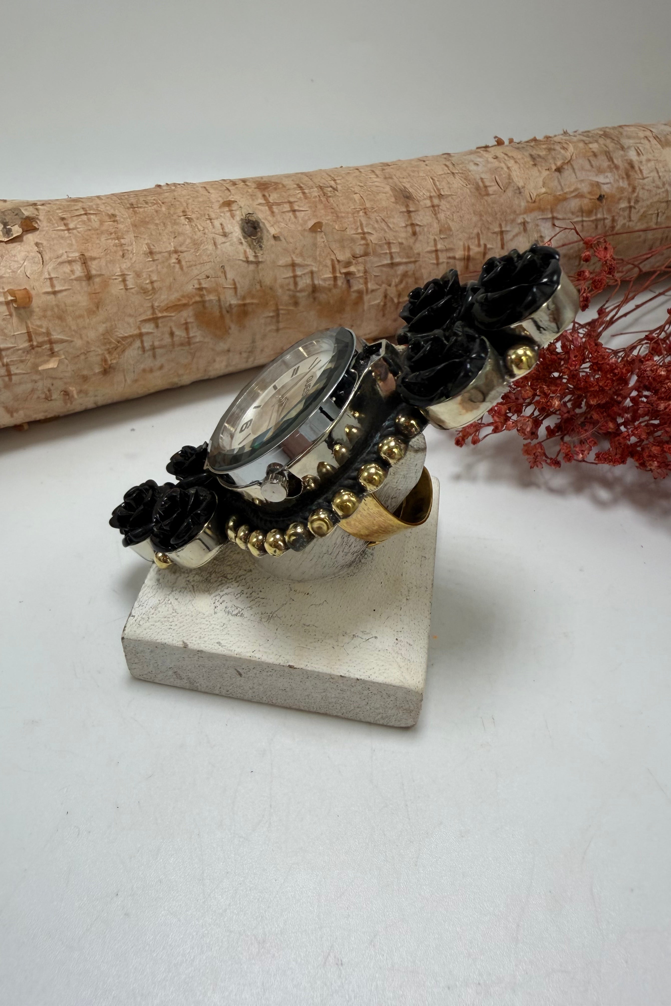 Watch The Black Roses Ring