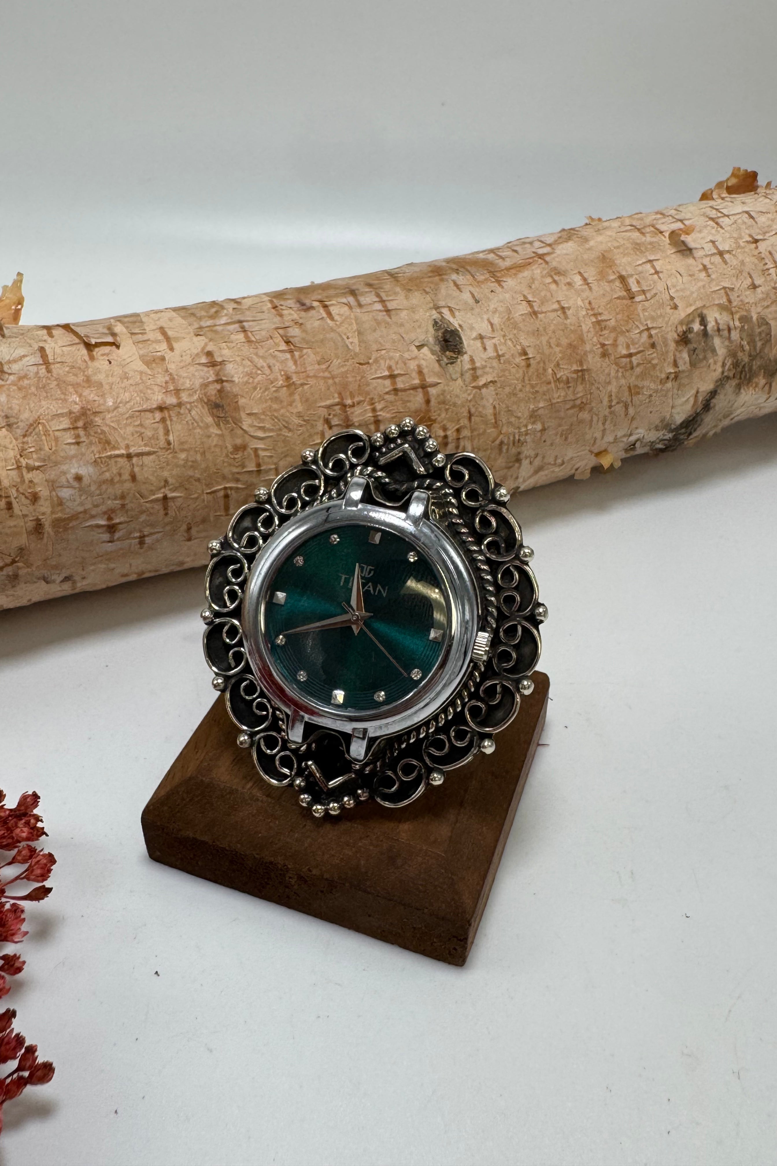 Seeing Green Watch Ring