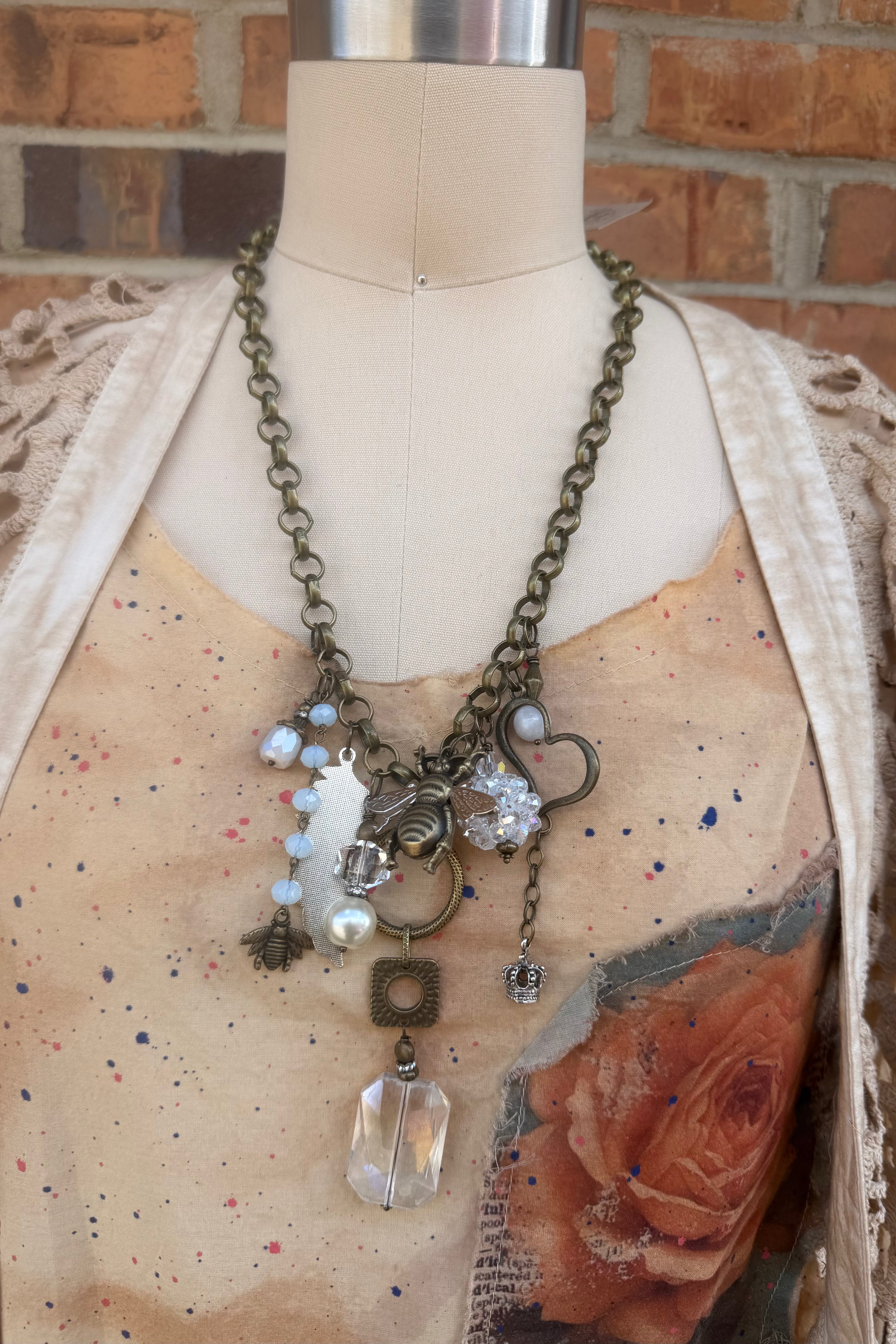 Gypsy Junk Original Bee
