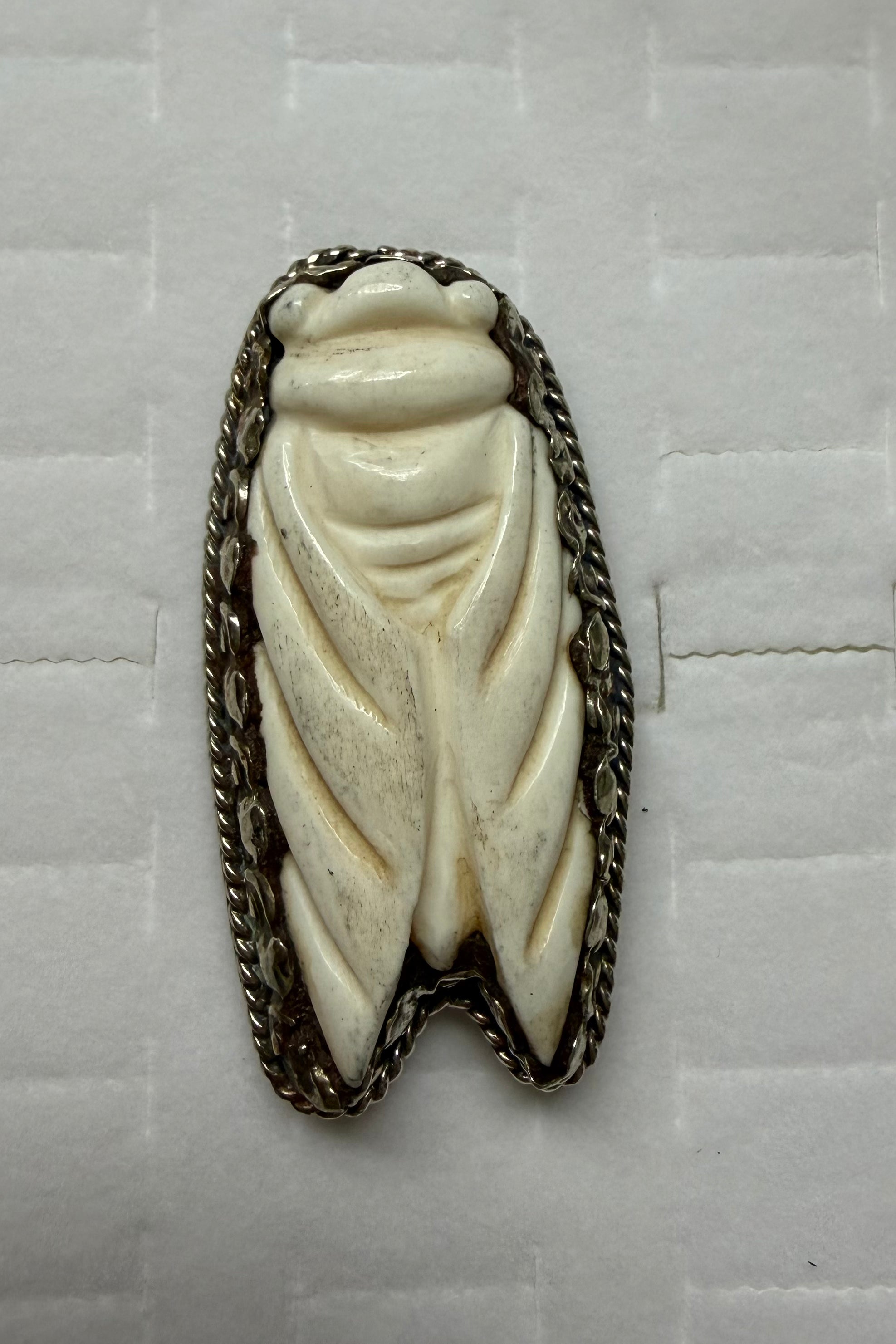 White Cicadas Bug Ring