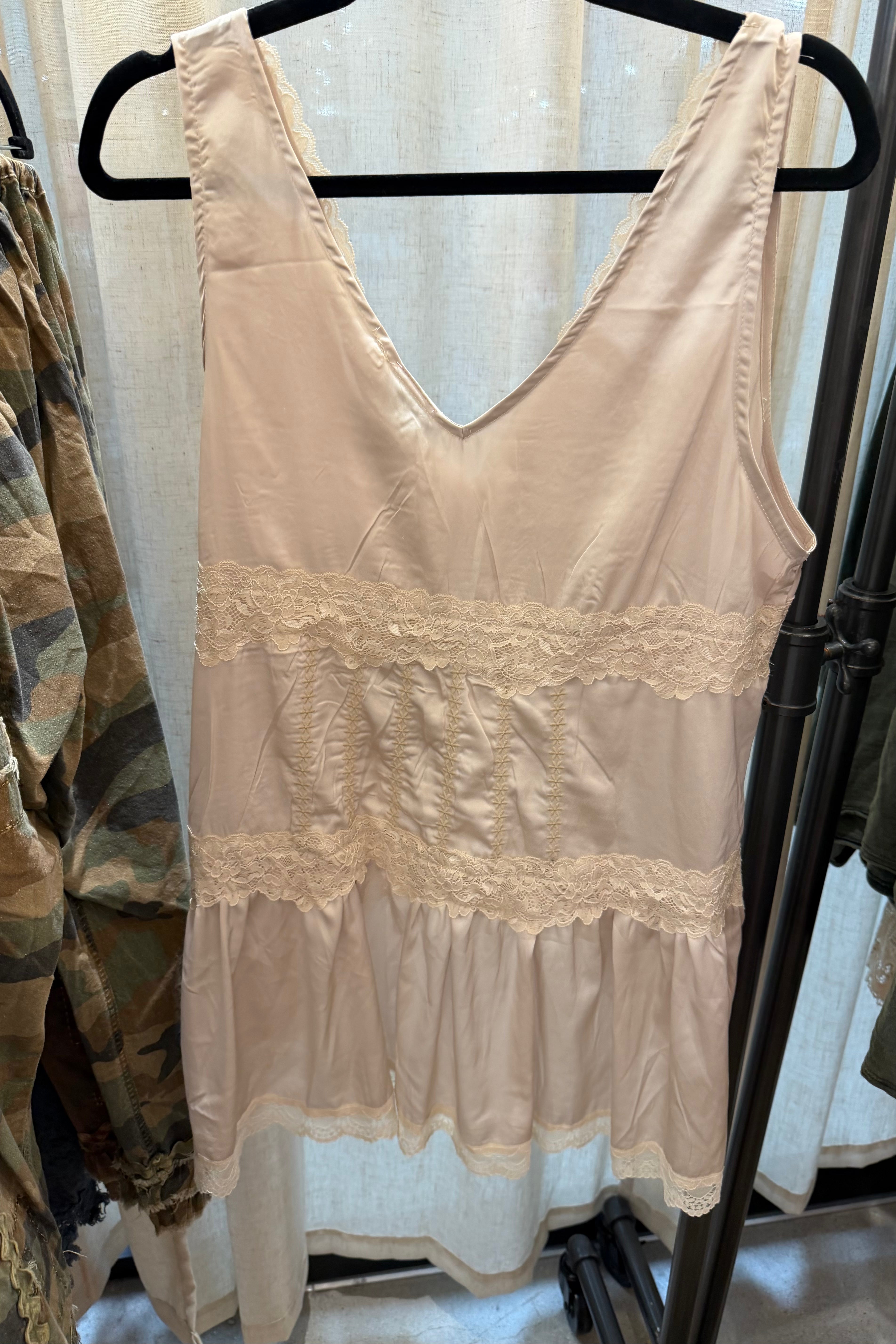 Preorder Ships In Whispering Heart Top- Oatmeal