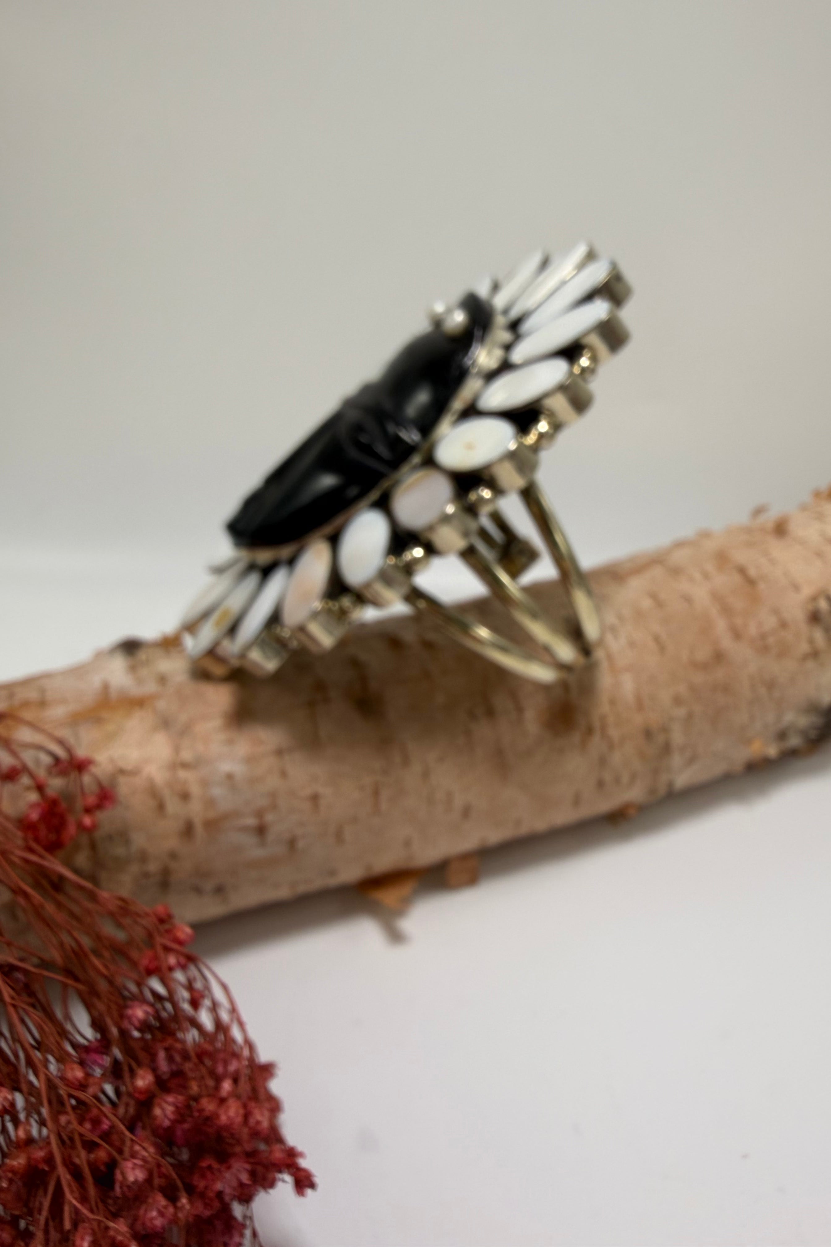 The Face Cuff