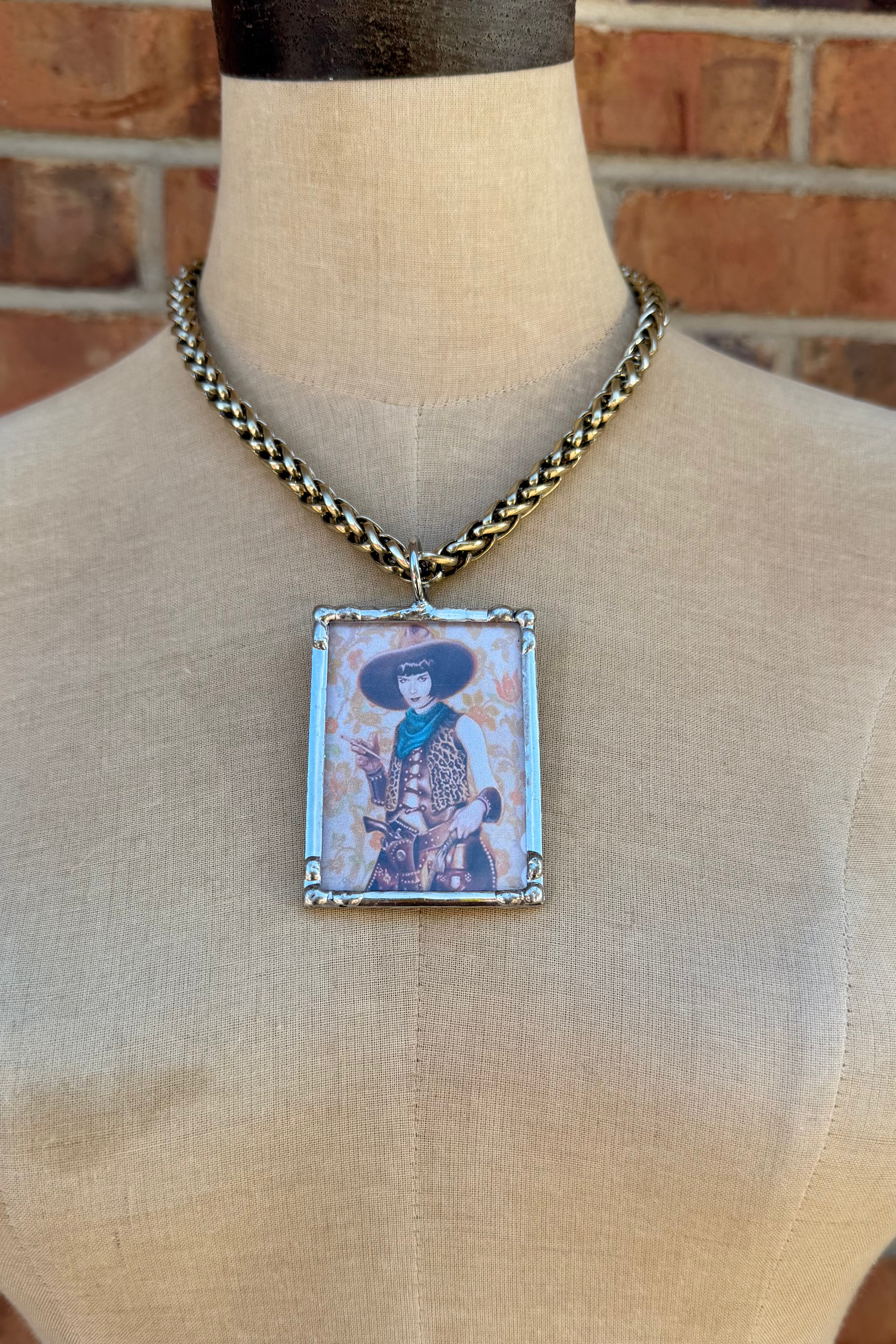 Quick Draw Portrait Necklace
