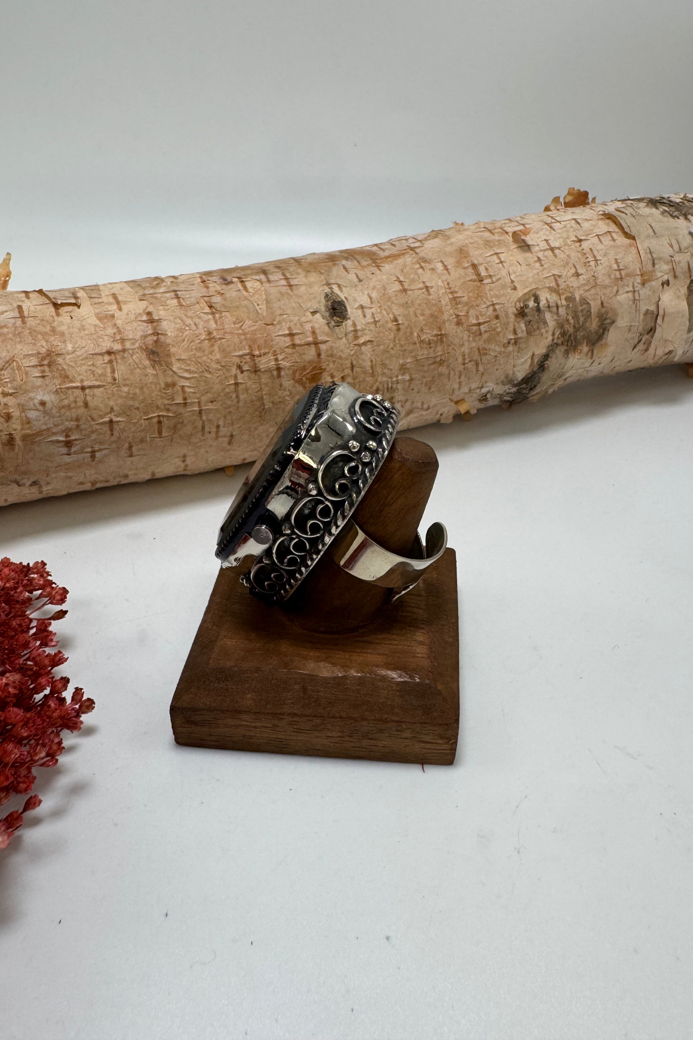 Black Abyss Watch Ring