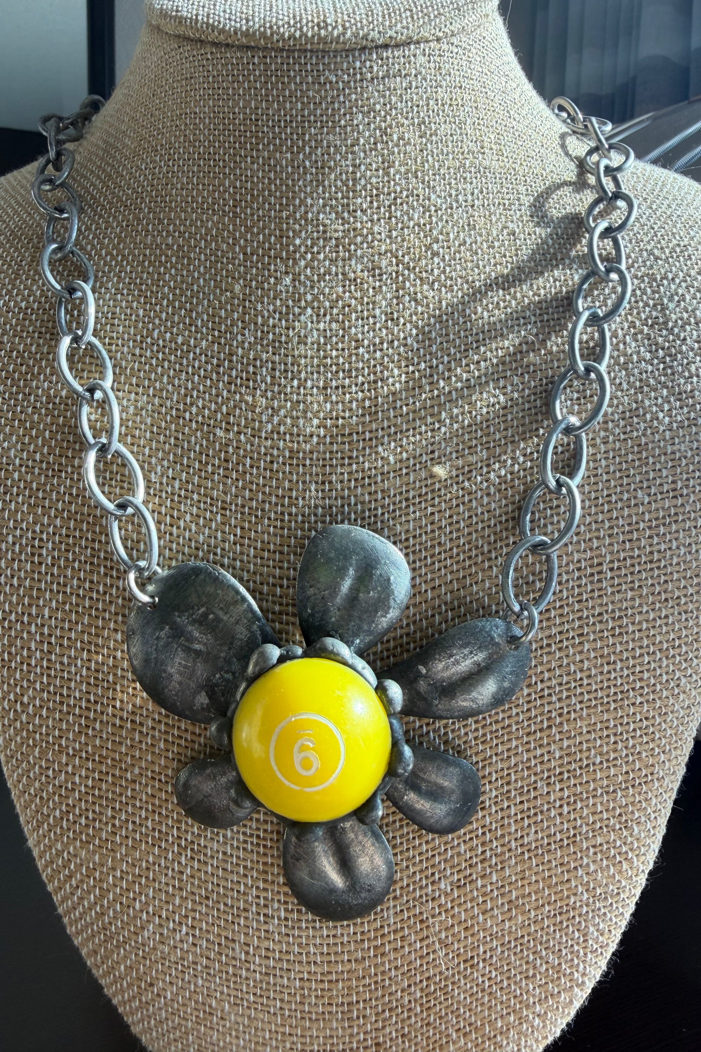 Lucky 6 Flower