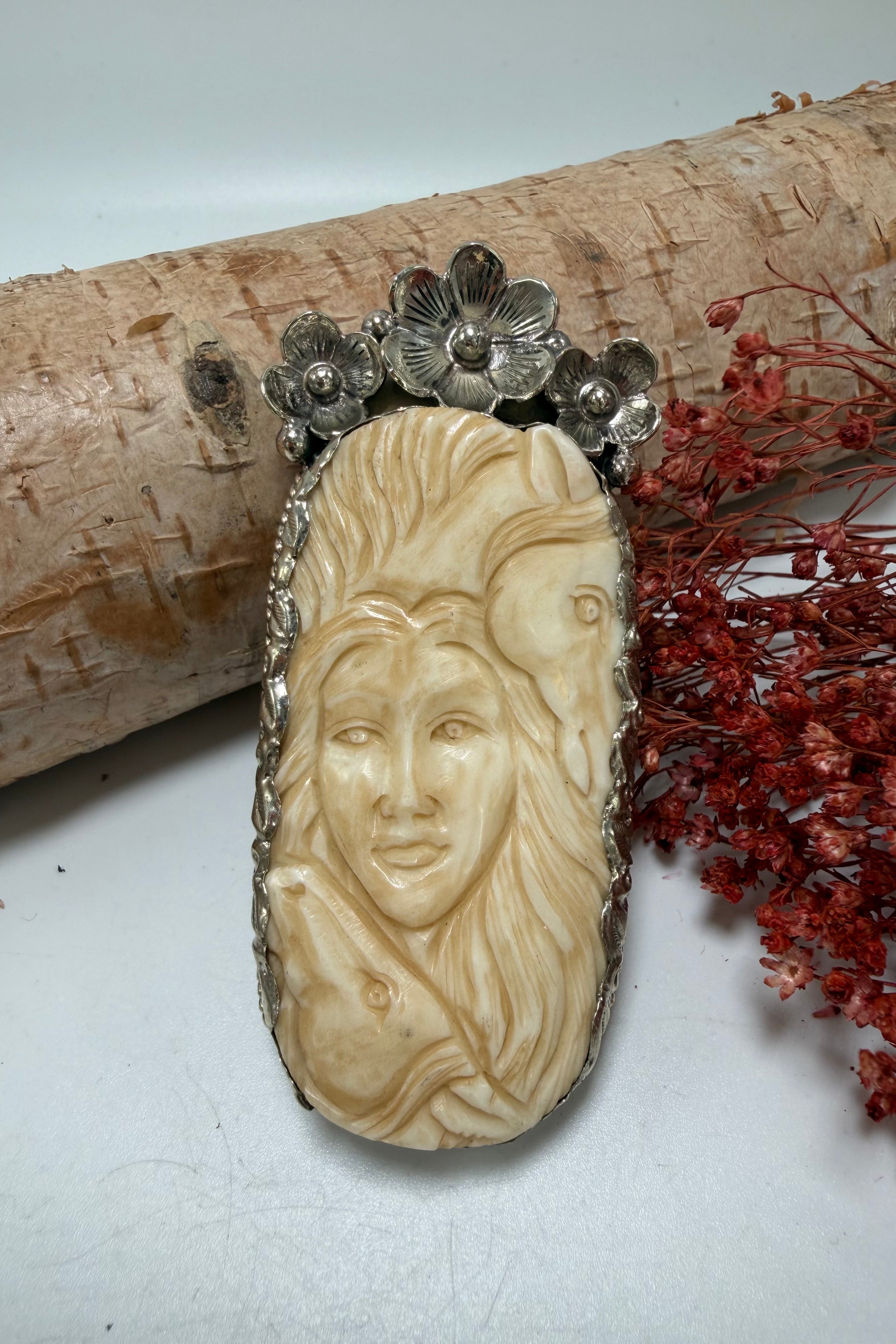 Warrior Princess Ring With Flowers