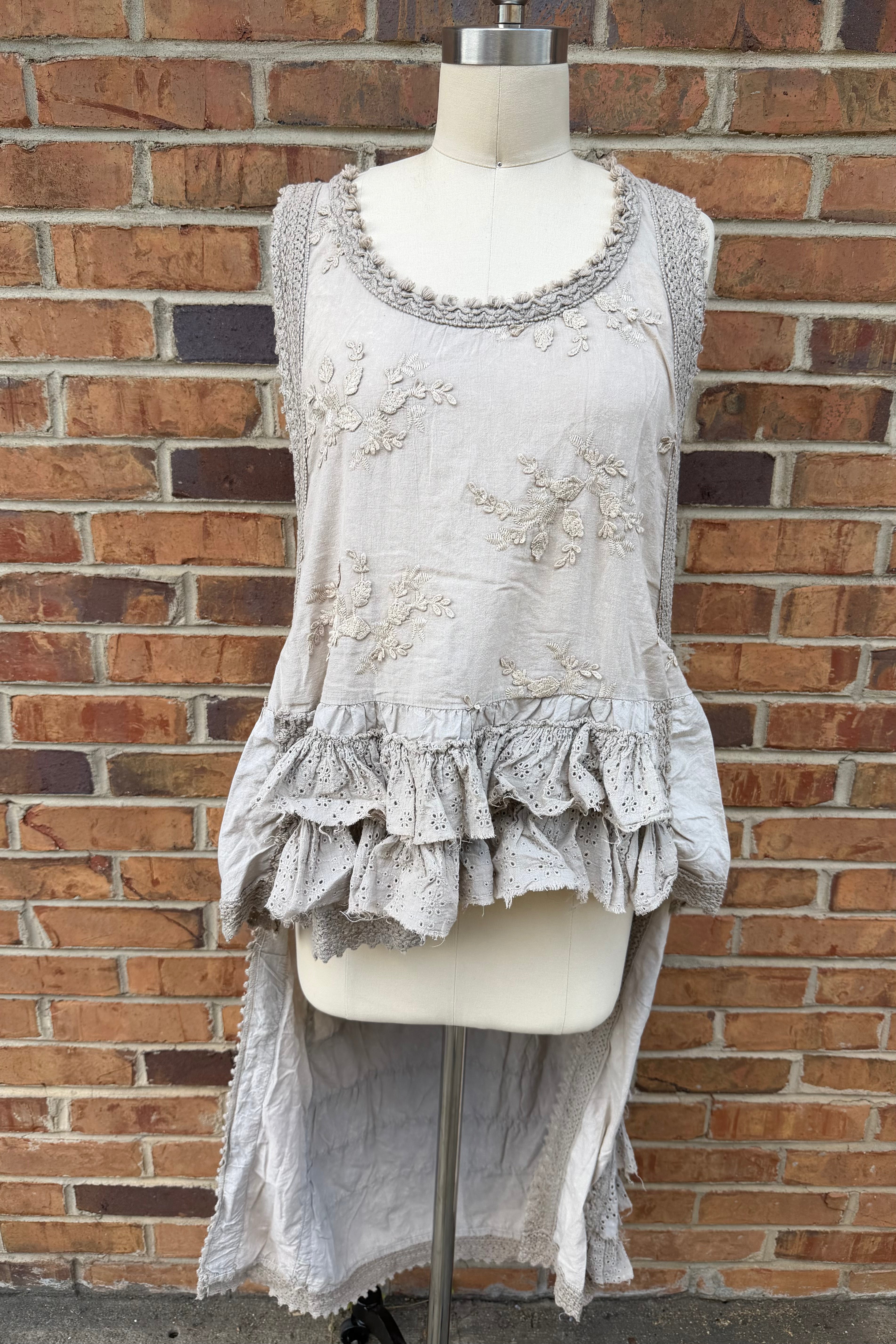 Veronica Sleeveless Ruffle Hi Lo Top in Taupe