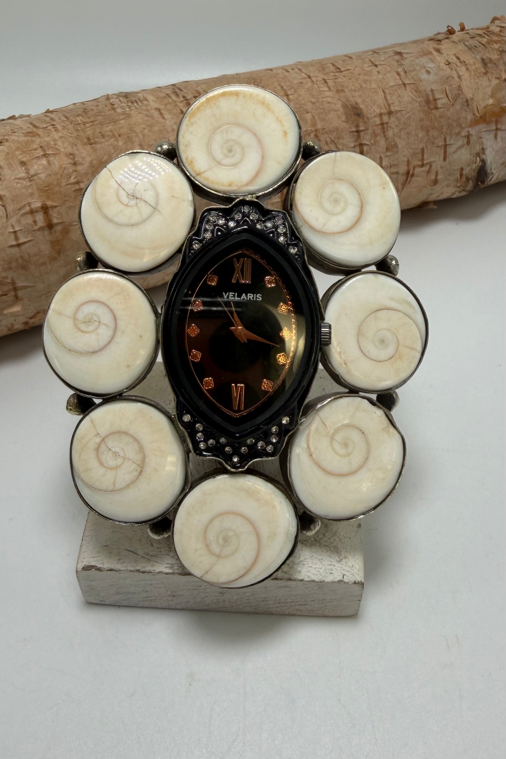 Follow The Swirls Ring