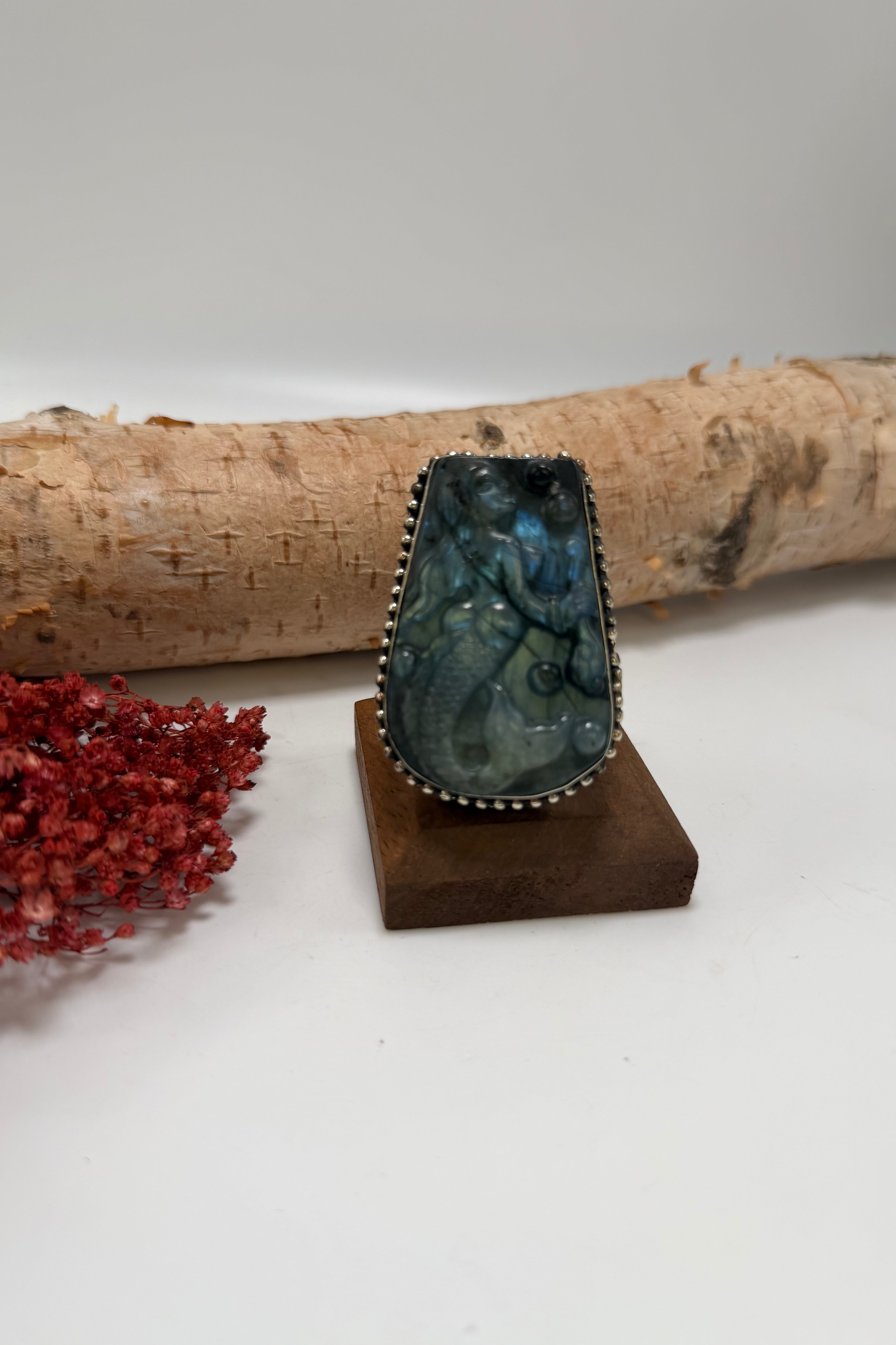 Mermaid Swinming Ring in Labradorite