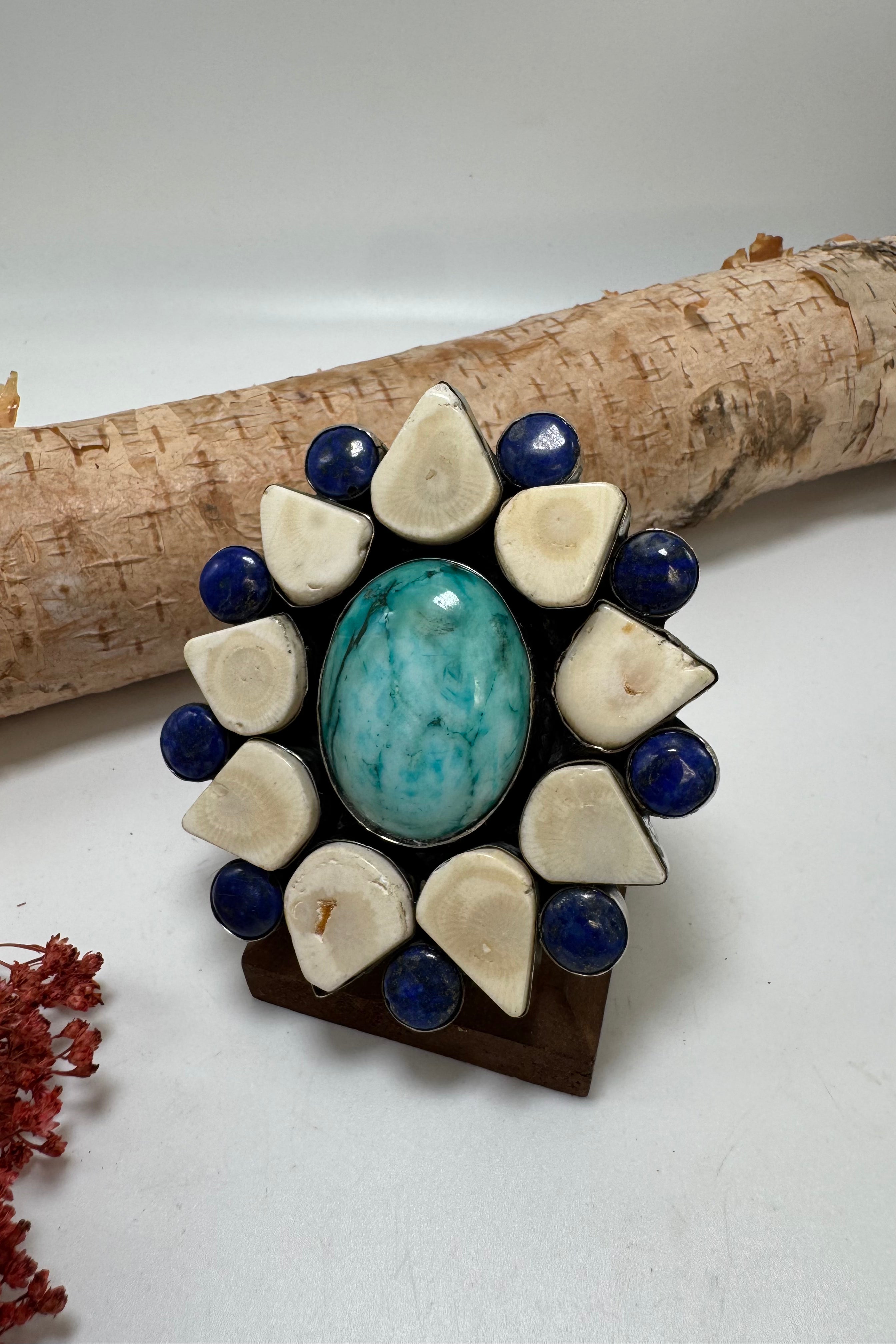 To the Point Spike Ring