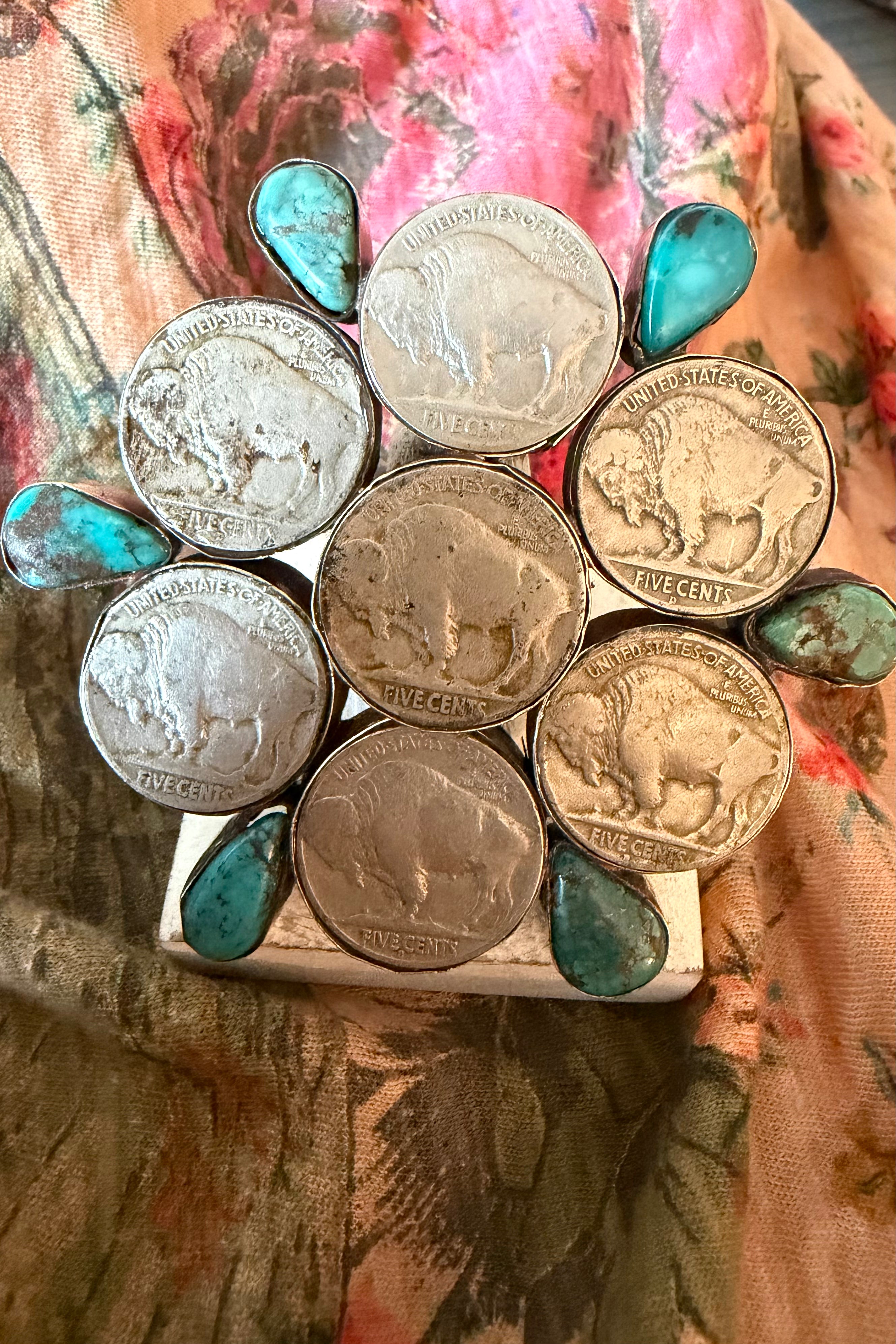 The 35 Cents Ring