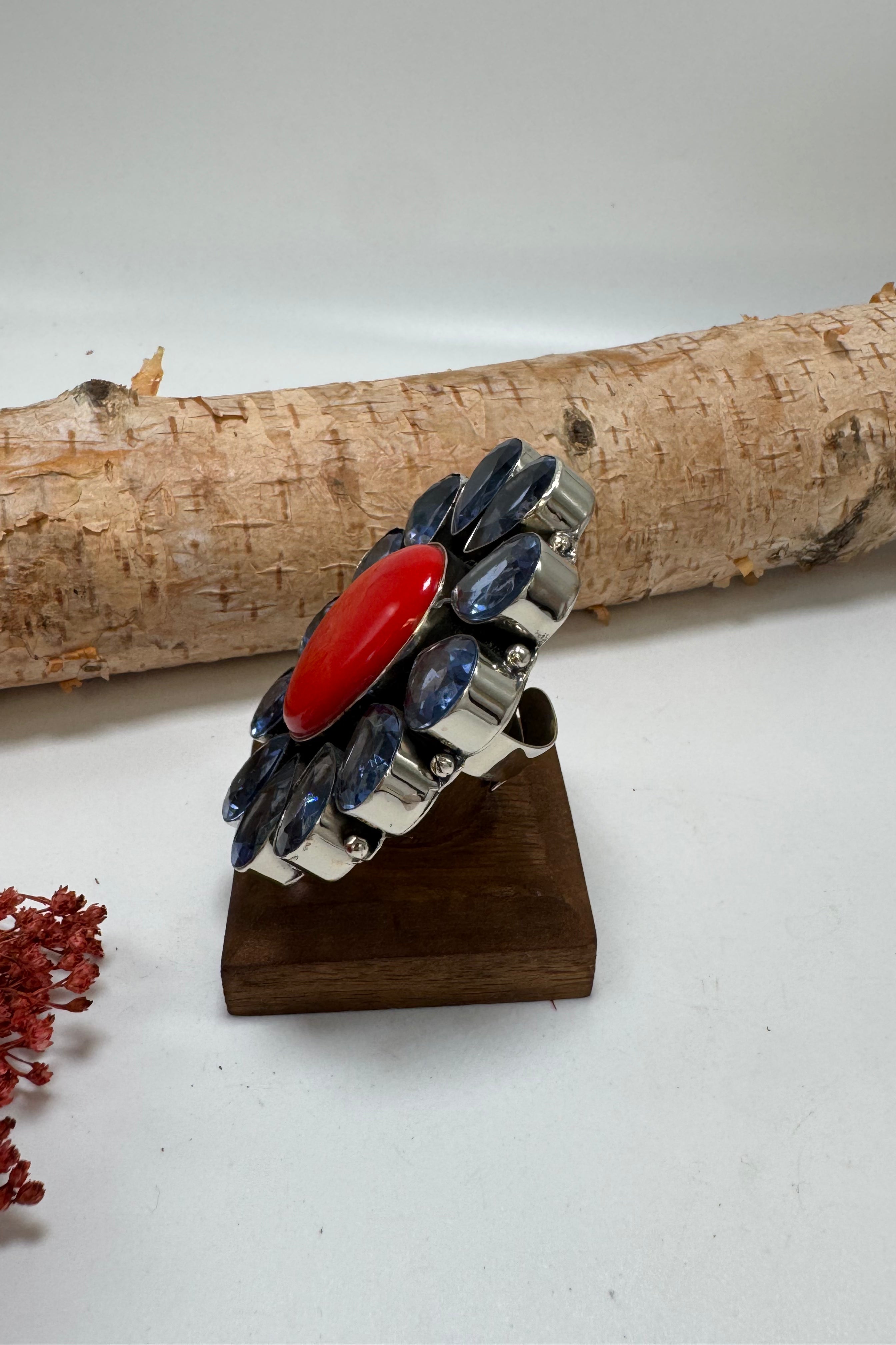 Red Eye Flower Stone Ring
