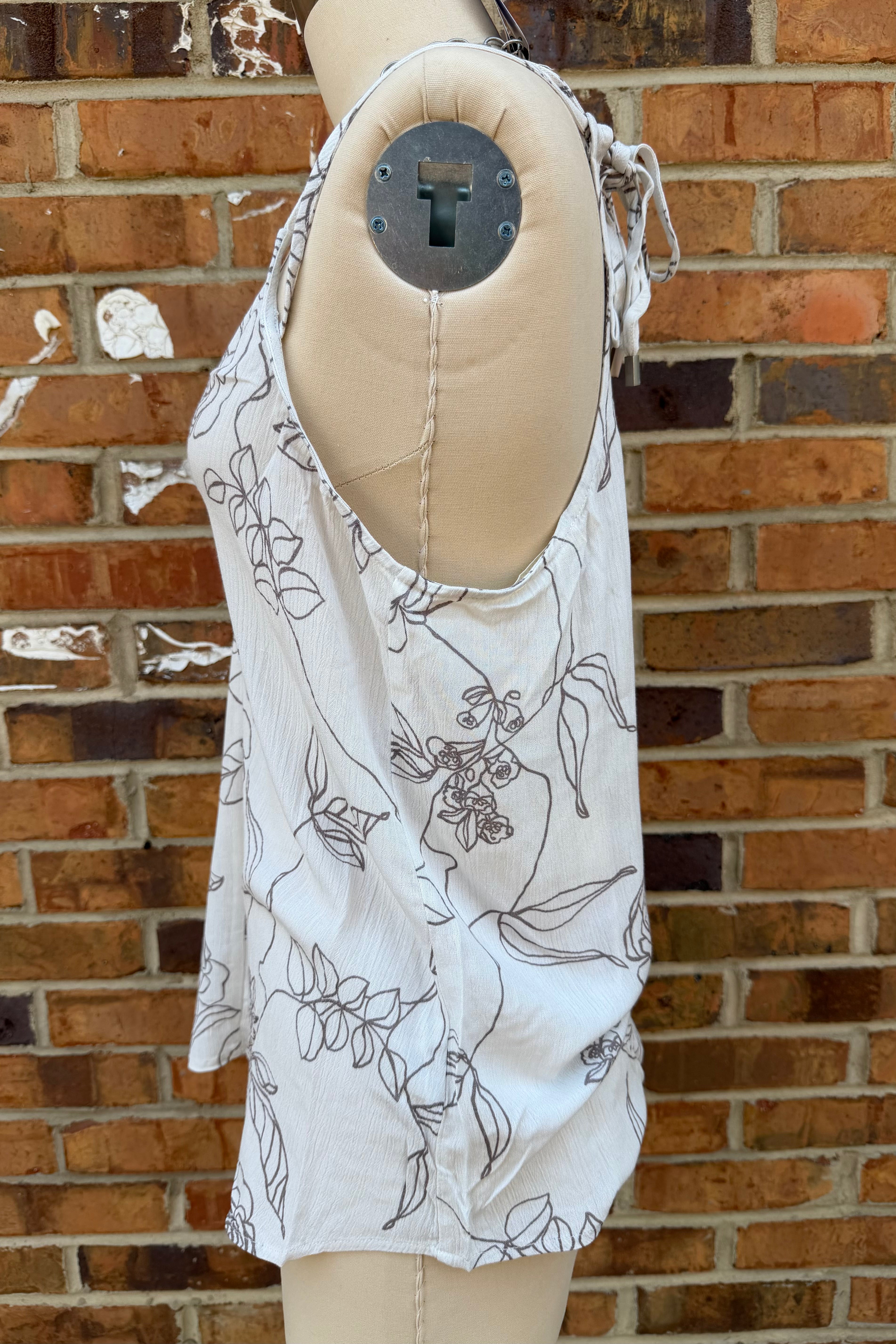 Natural Floral Tank