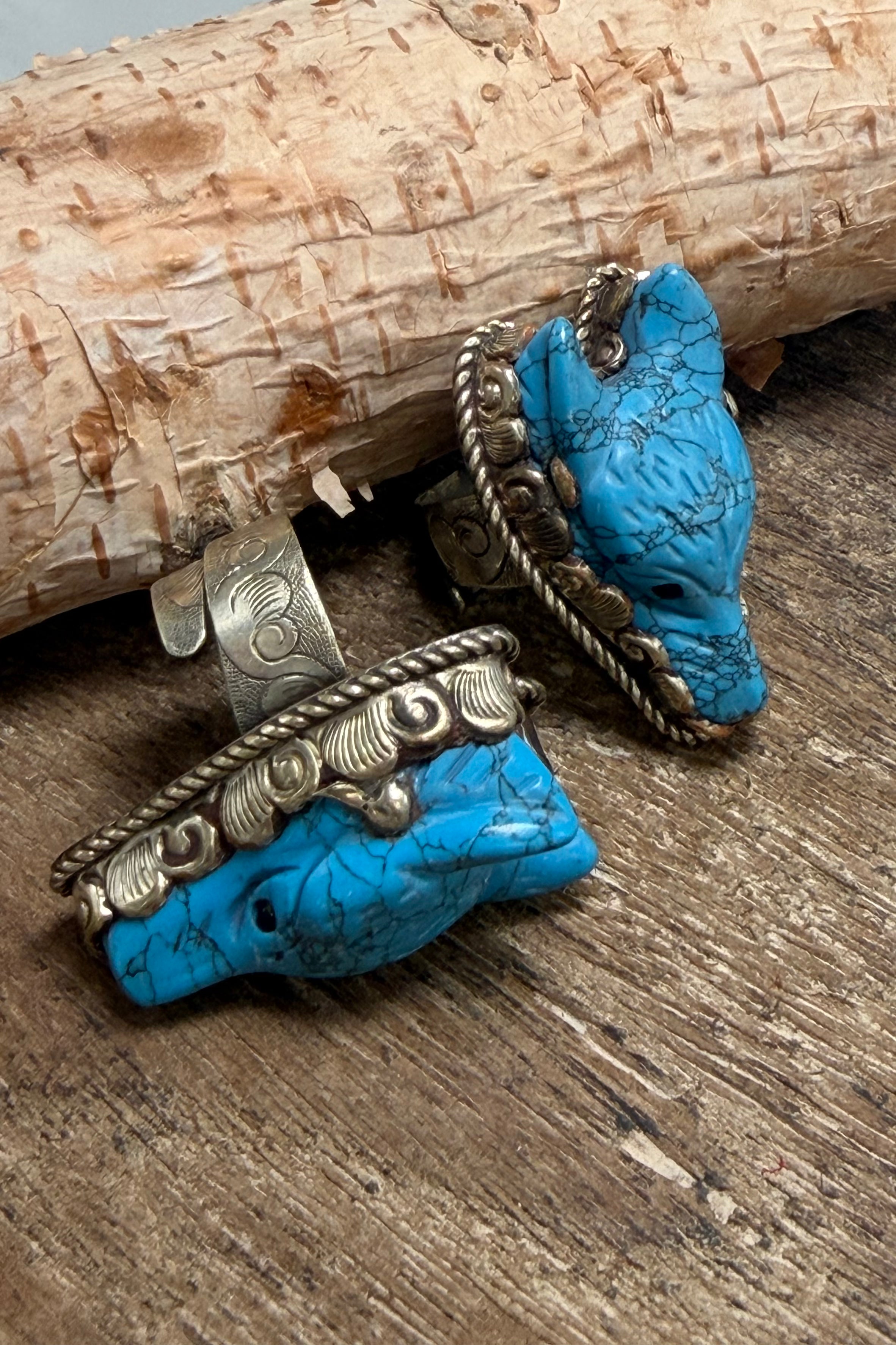 Foxy Lady in Bright Blue Ring