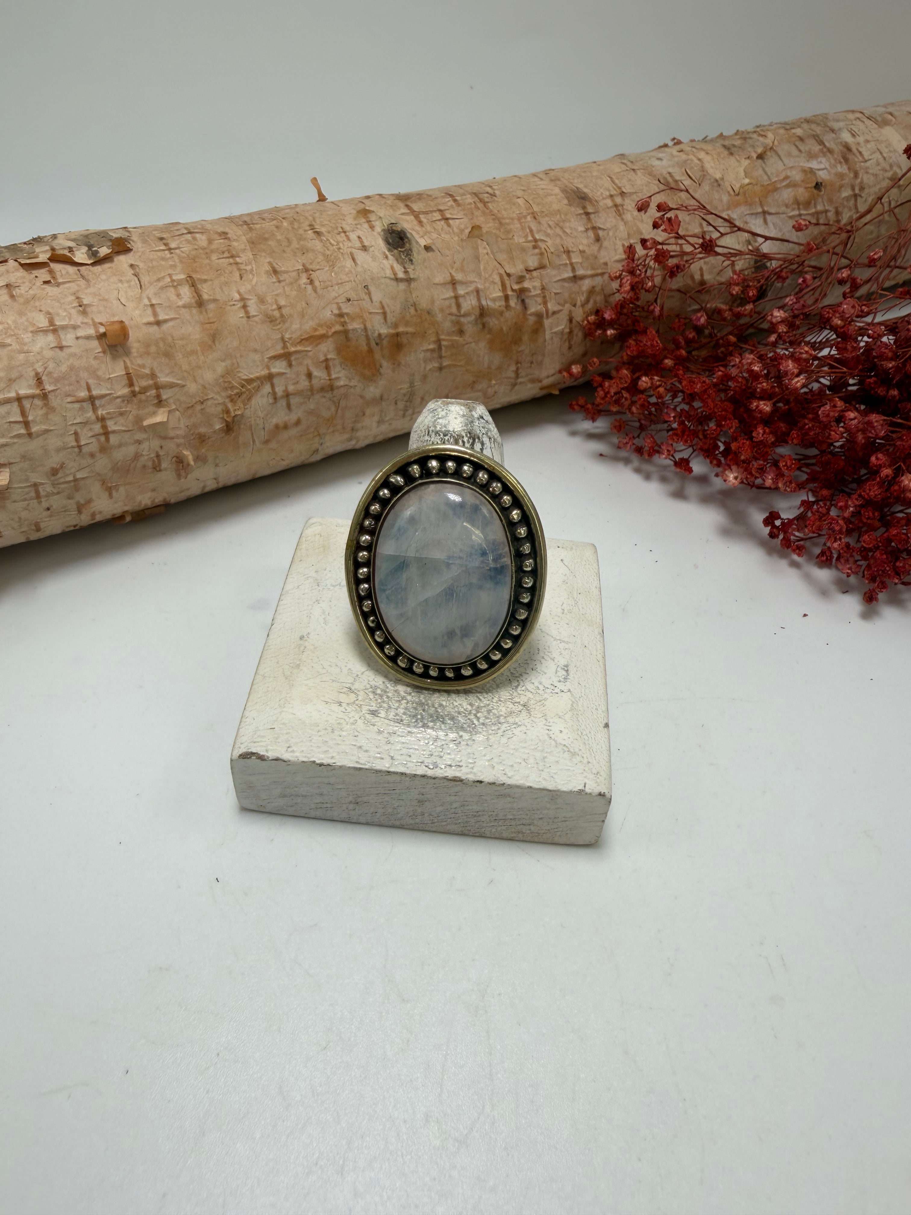 Pretty on The Inside Ring