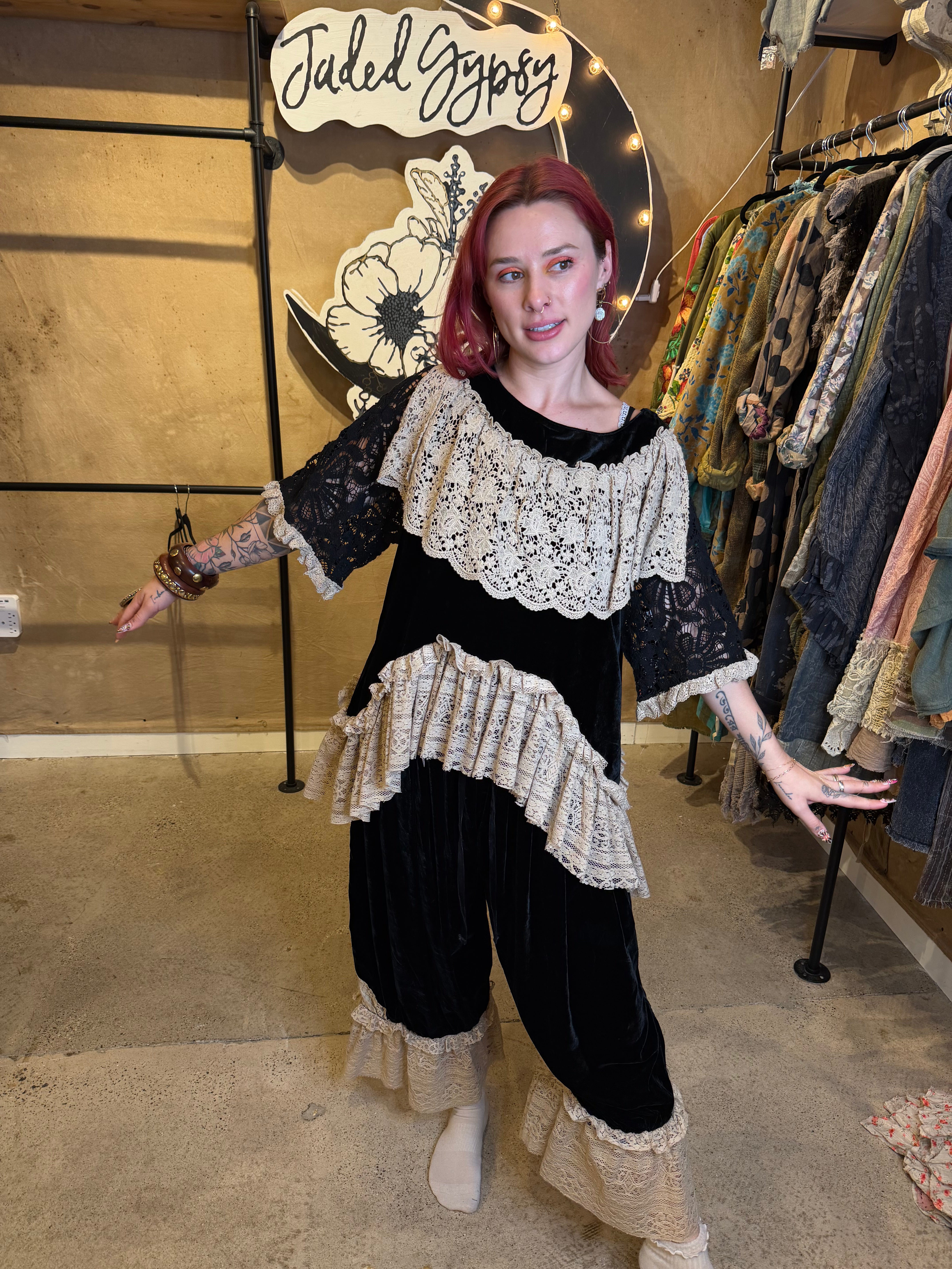 Echo In Lace Top