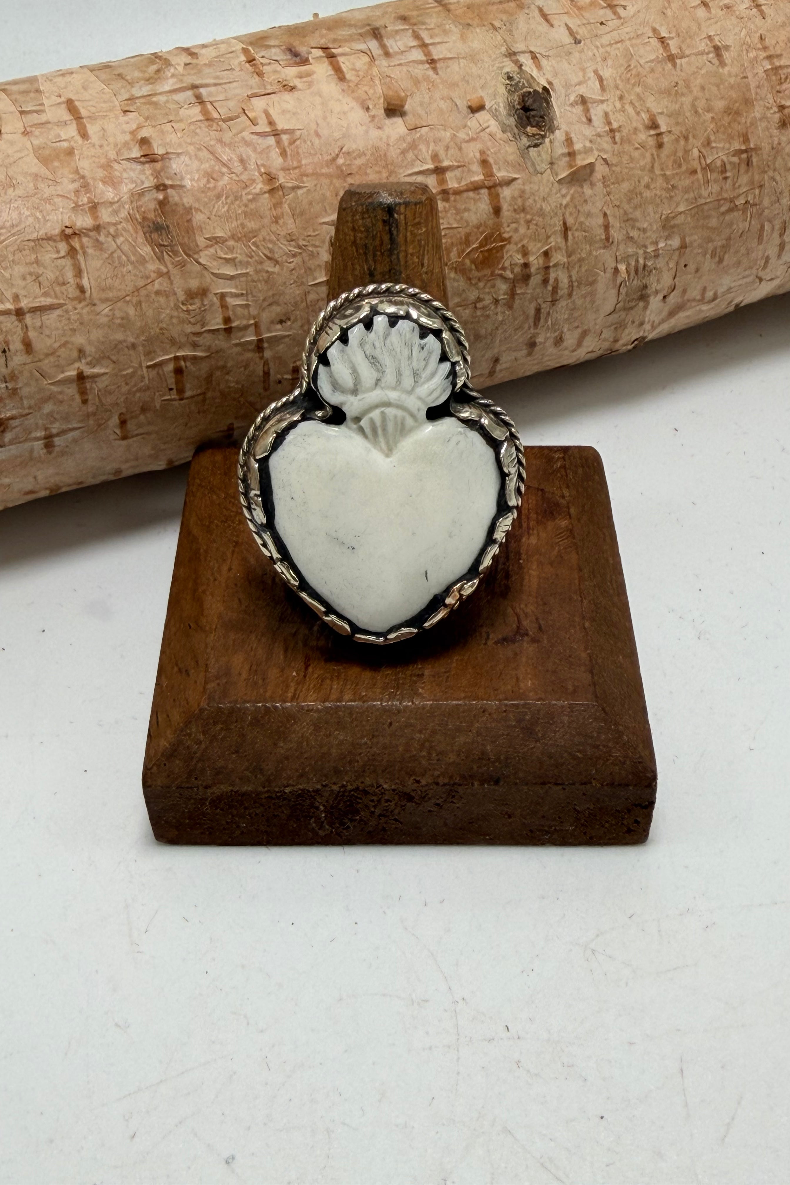 Mini Sacred Heart Ring