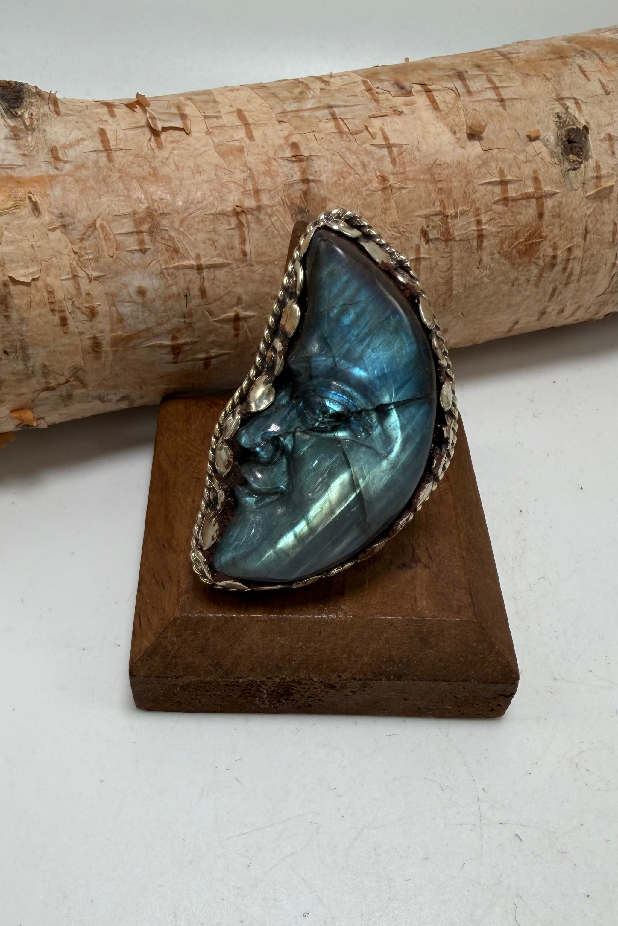 Bright And Shinny Moon Ring