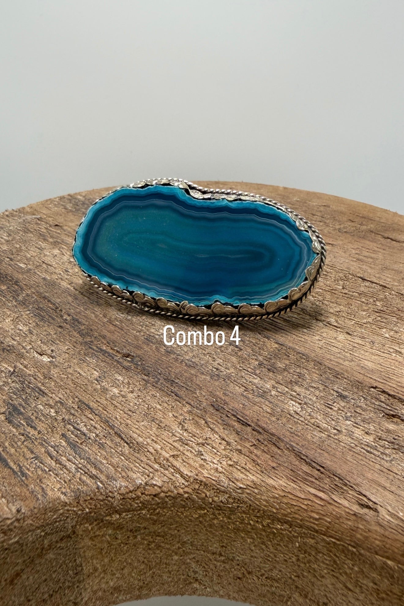 Agate GeodeSlab Rings In Bright Blues - ivyandlavyboutique ivyandlavyboutique
