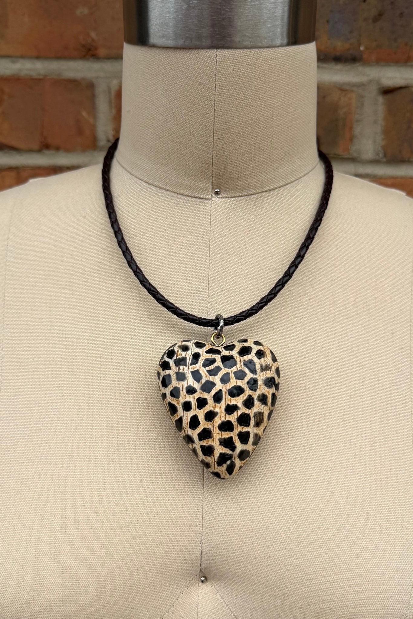Amazon Heart Choker - ivyandlavyboutique ivyandlavyboutique