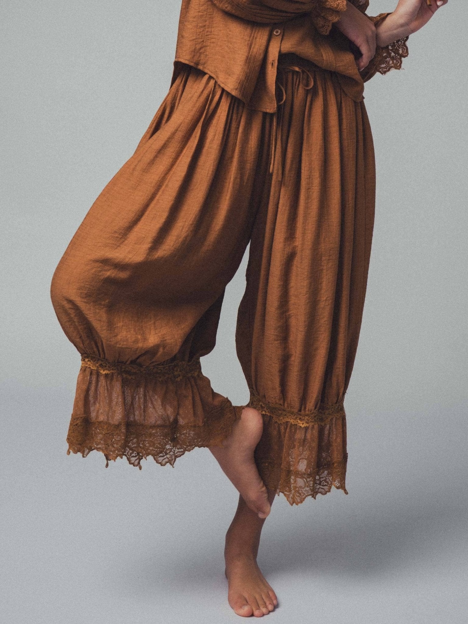 Angelic Bloomer Pants - ivyandlavyboutique Fashion Week