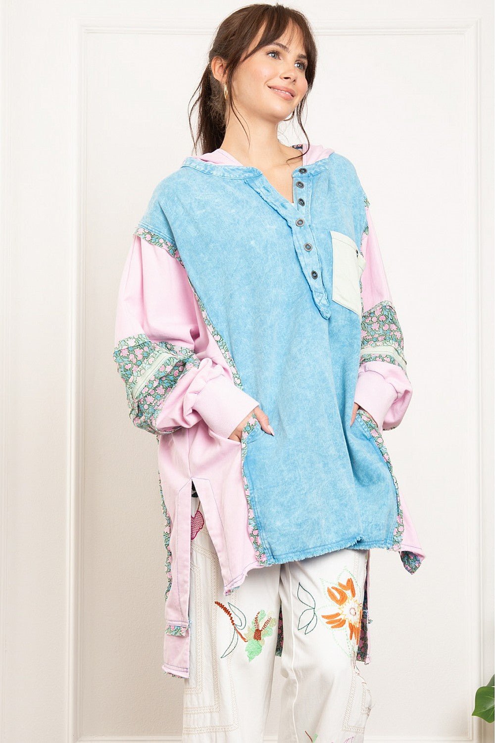 Annie Mae Floral Contrast Tunic Top - ivyandlavyboutique Blue Velvet