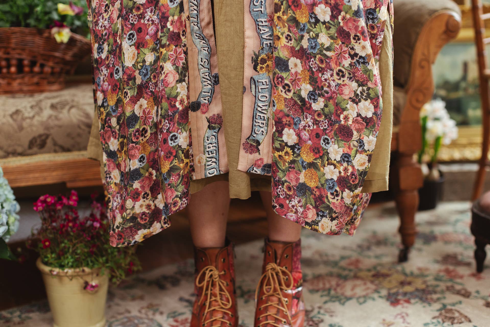 Art of Life Opera Duster Kimono Robe w/Flower Palette Print - ivyandlavyboutique Market of Stars