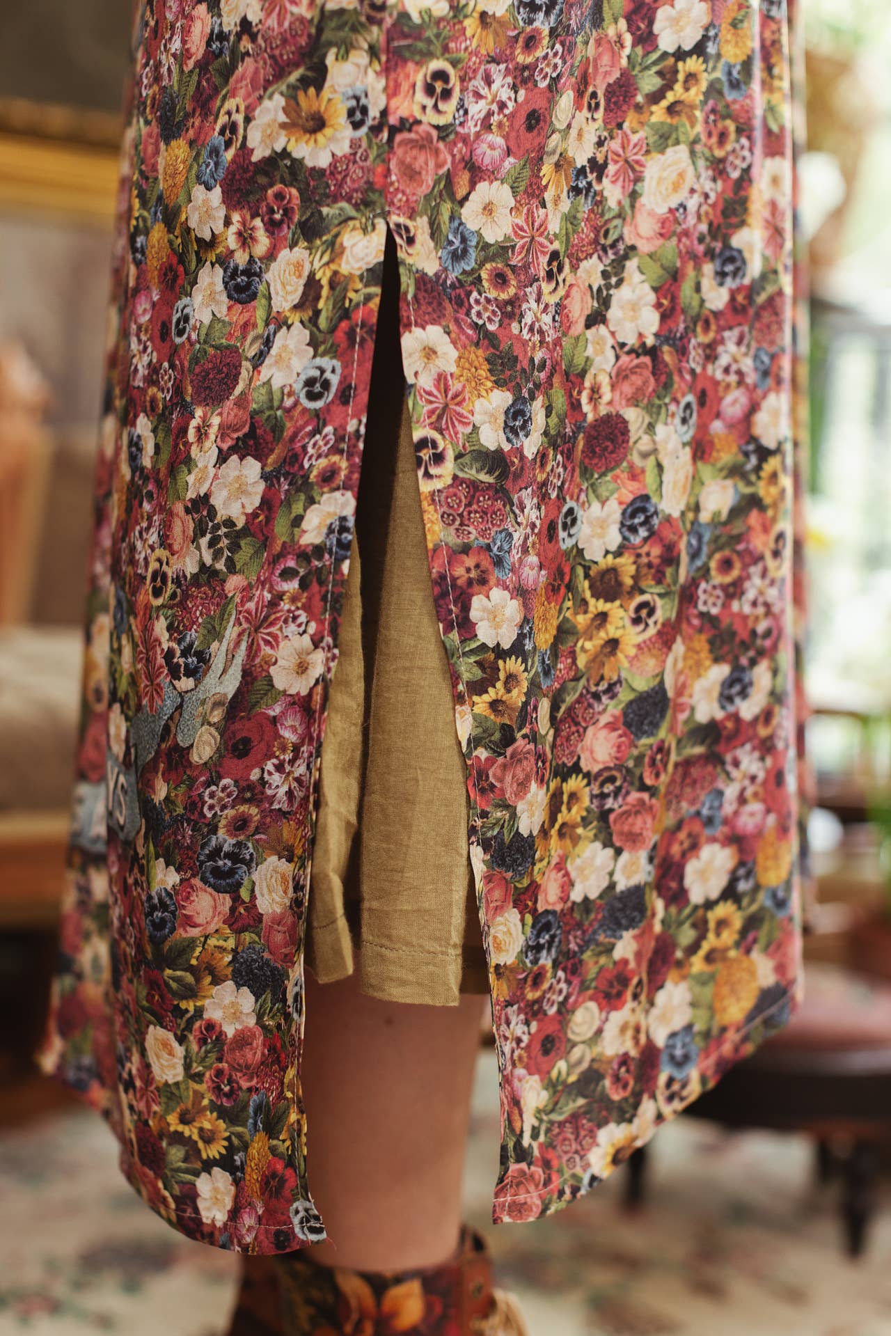 Art of Life Opera Duster Kimono Robe w/Flower Palette Print - ivyandlavyboutique Market of Stars