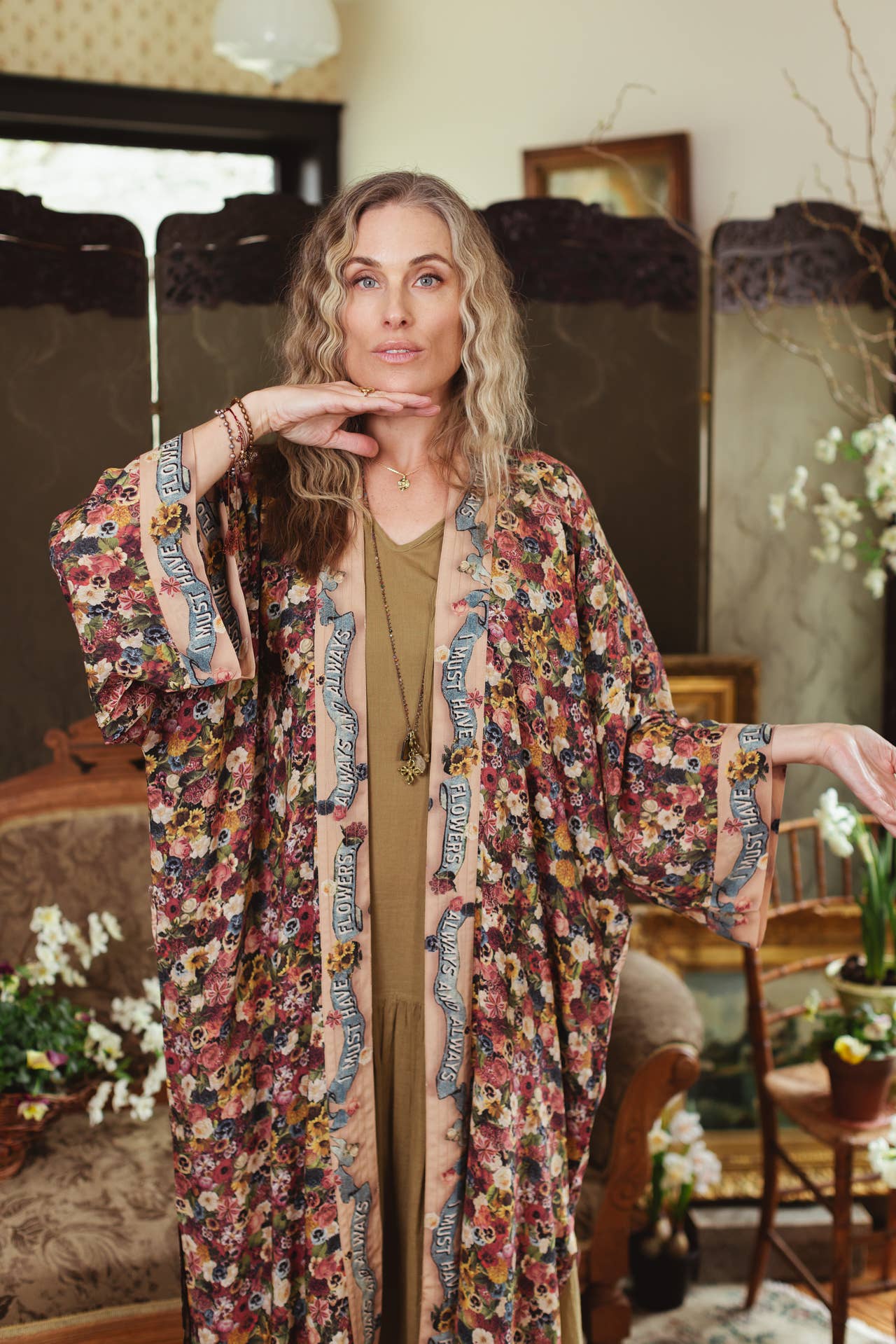 Art of Life Opera Duster Kimono Robe w/Flower Palette Print - ivyandlavyboutique Market of Stars