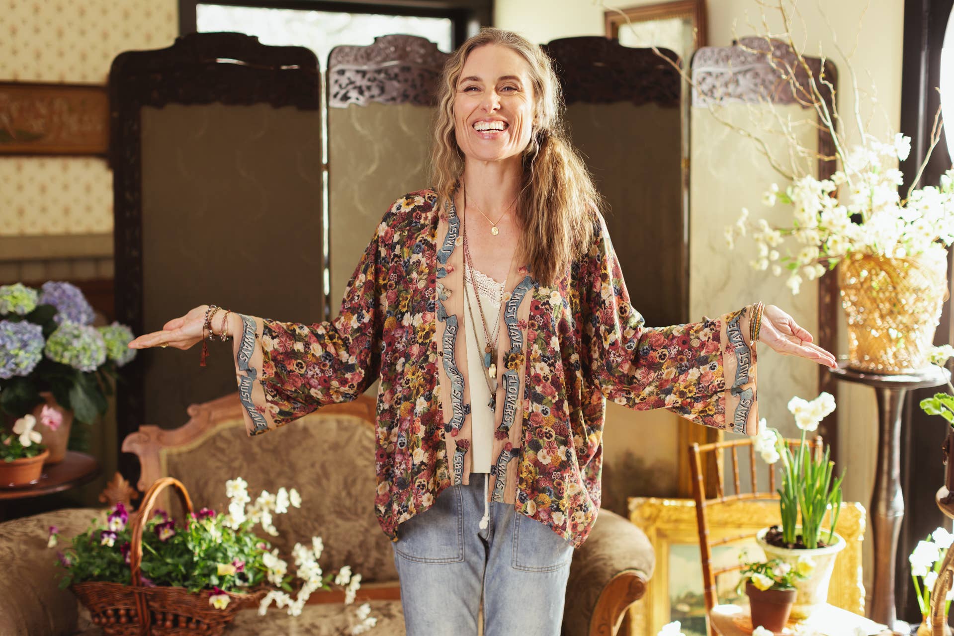 Art of Life Pixie Duster Cropped Kimono w/ Palette, Flowers - ivyandlavyboutique Market of Stars