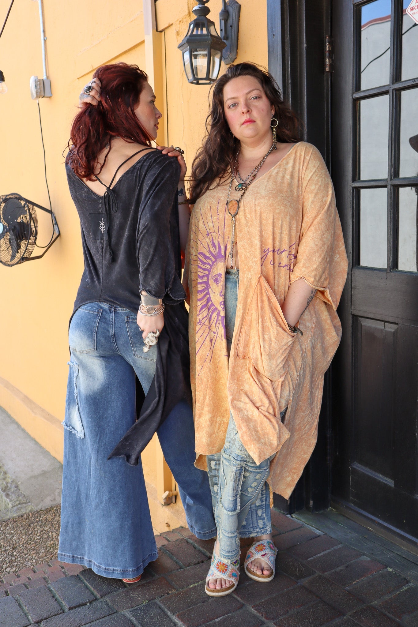 Be The Light Tee Split Muu by Kantha Bae - ivyandlavyboutique Kantha Bea