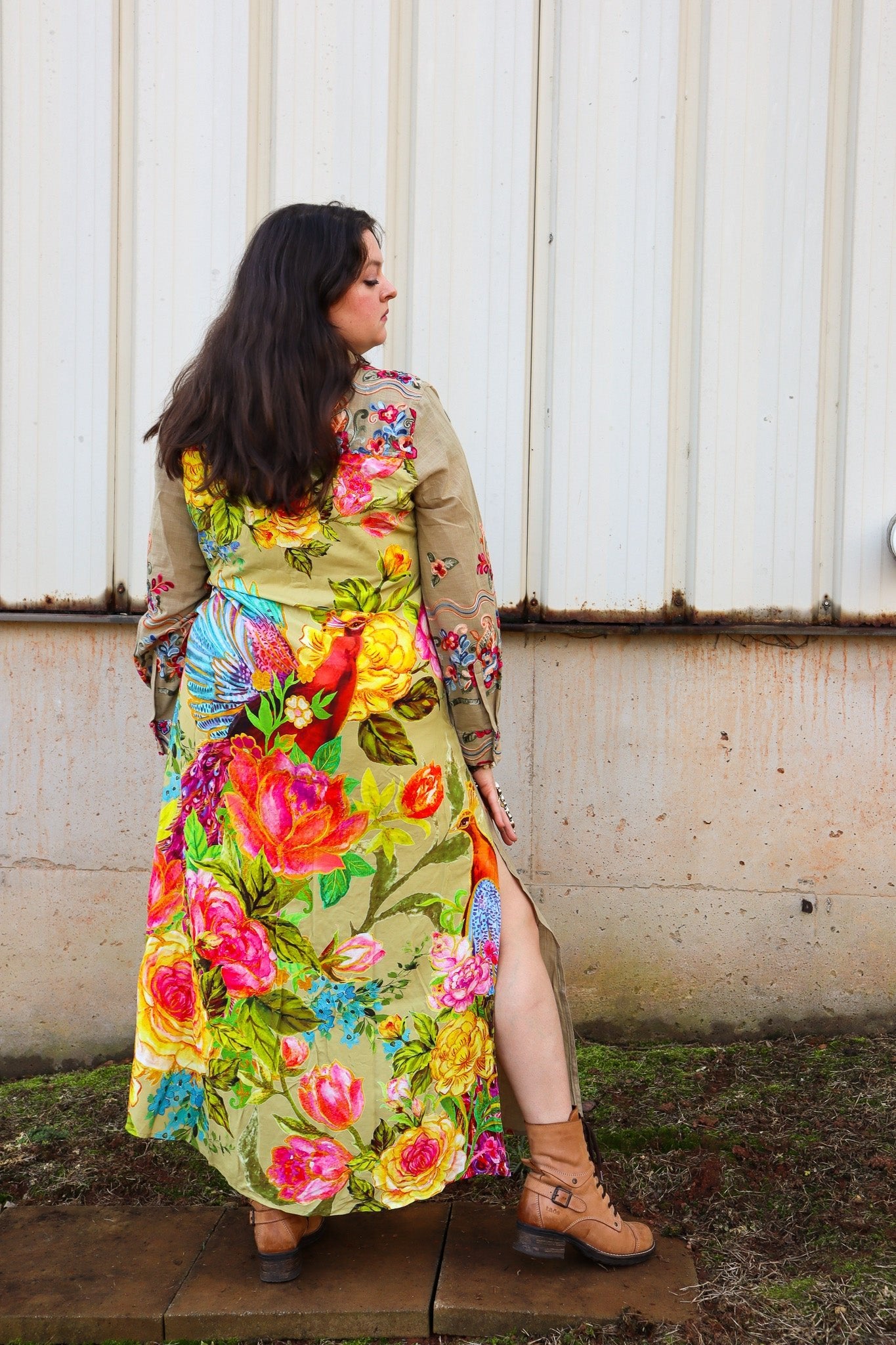 Beauty Mark Maxi Duster in Olive - ivyandlavyboutique Aratta