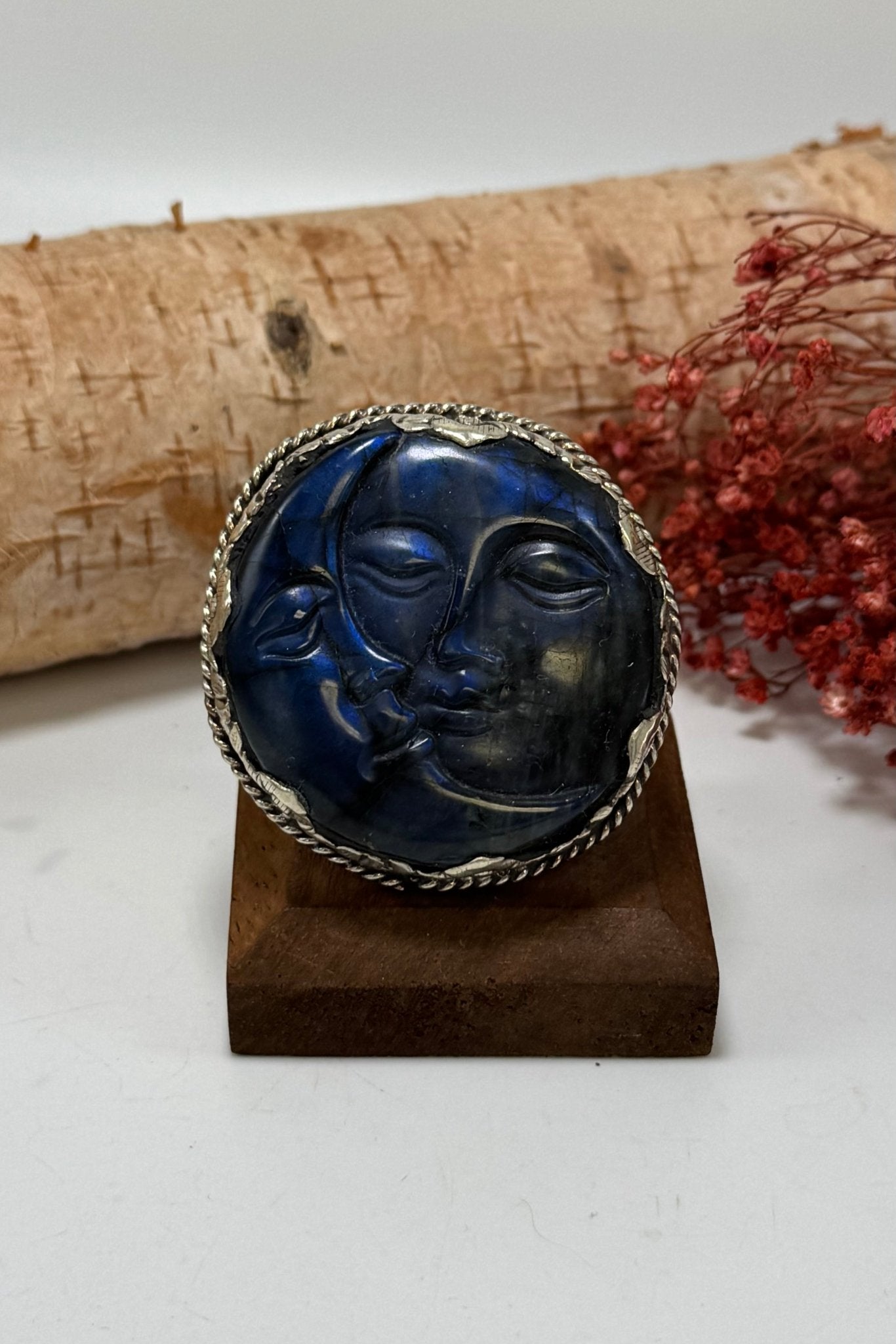 Blue Sun and Moon Ring in Labradorite - ivyandlavyboutique ivyandlavyboutique