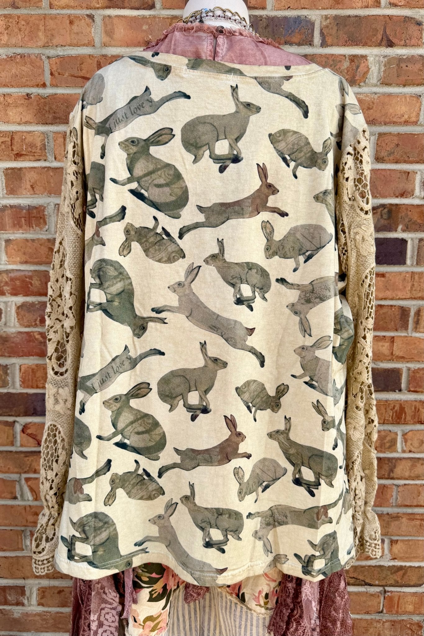 Bunny Pullover - ivyandlavyboutique A Rare Bird Shop